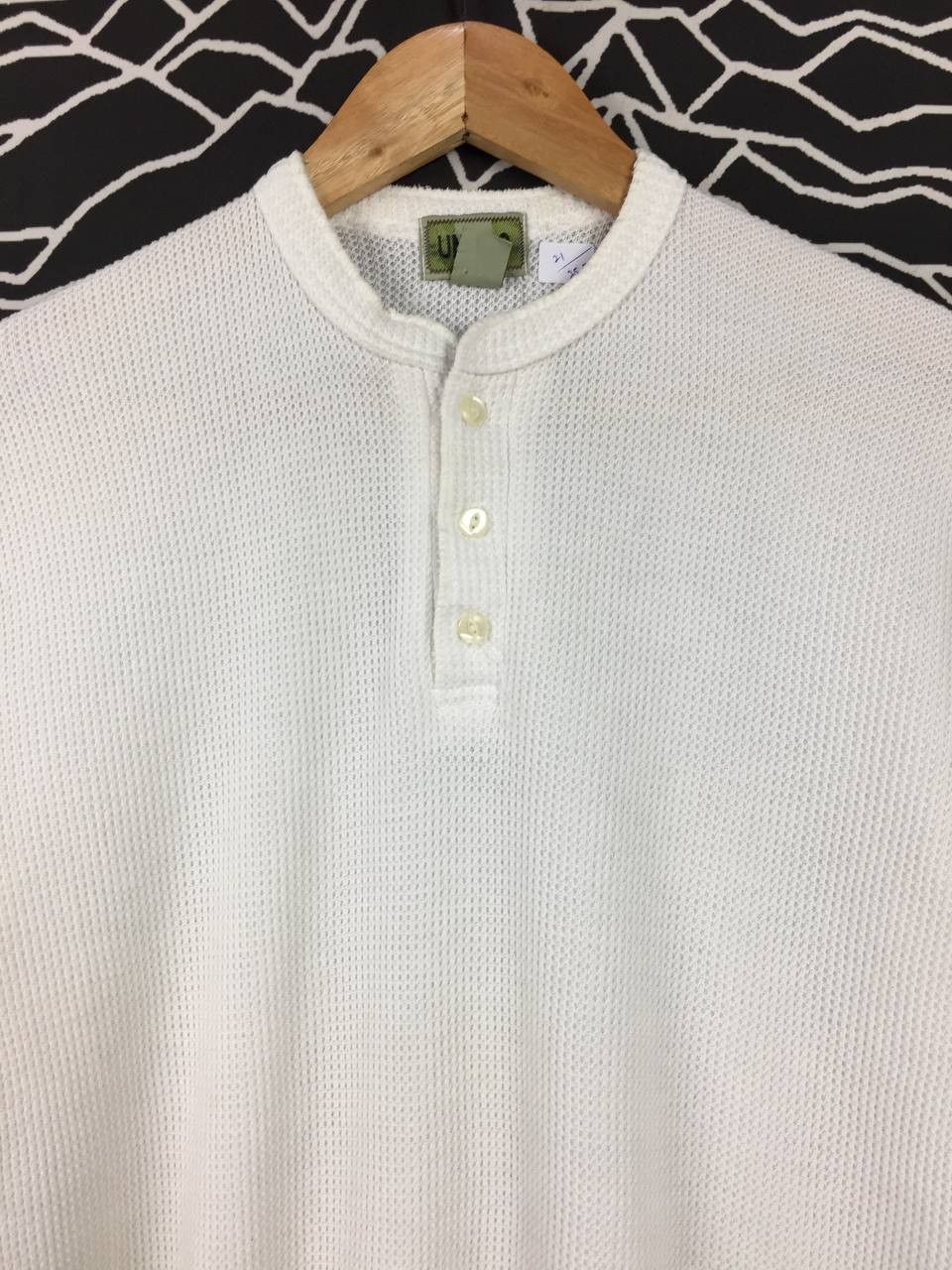 Uniqlo Vtg Uniqlo Plain Essential Waffle Hanley Neck Tee Size US M / EU 48-50 / 2 - 3 Thumbnail