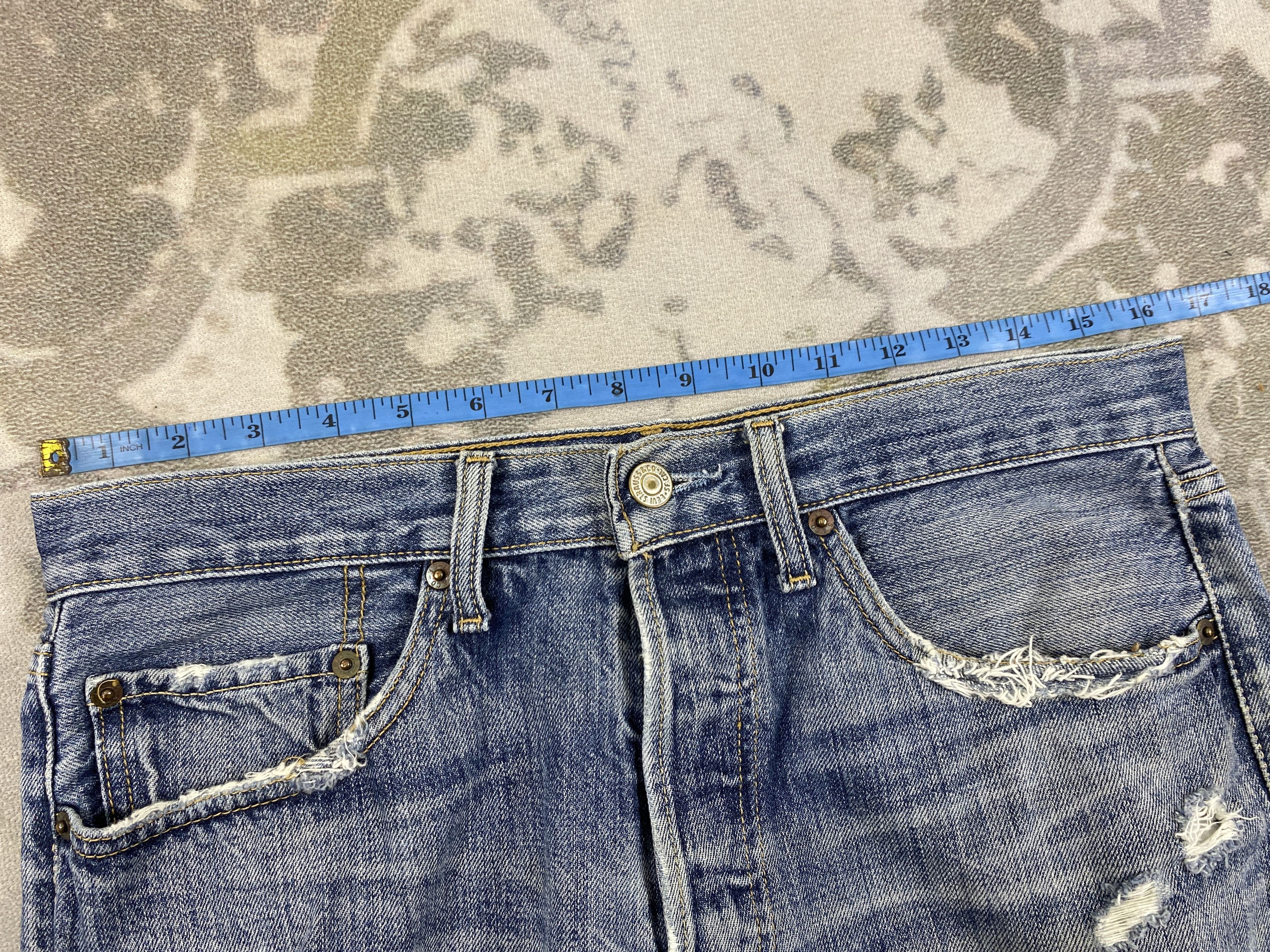 Levi's Vintage Levi's 501 Jeans 32x15.5 Short Denim - JN3756 Size US 32 / EU 48 - 3 Thumbnail