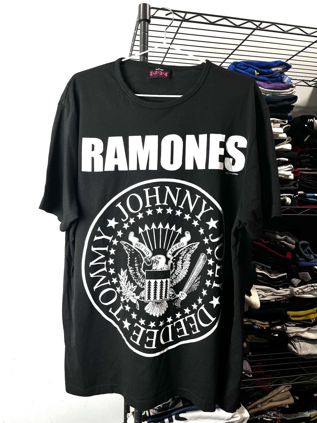 Band Tees 2011 Vintage Ramones Band Punk Rock T Shirt Oi Size US XL / EU 56 / 4 - 1 Thumbnail