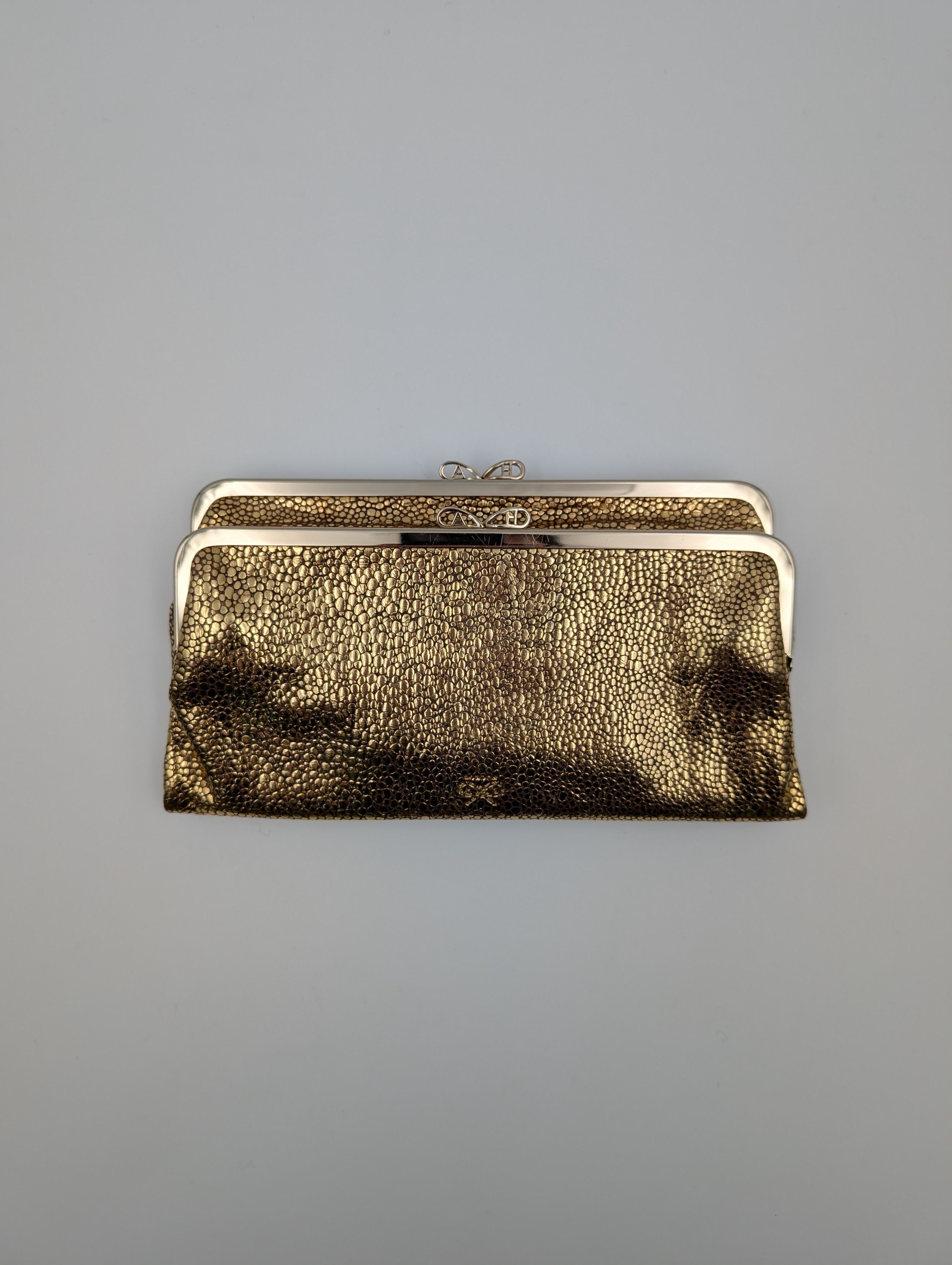 Anya Hindmarch Anya Hindmarch Gold Shiny Clutch Size ONE SIZE - 1 Thumbnail