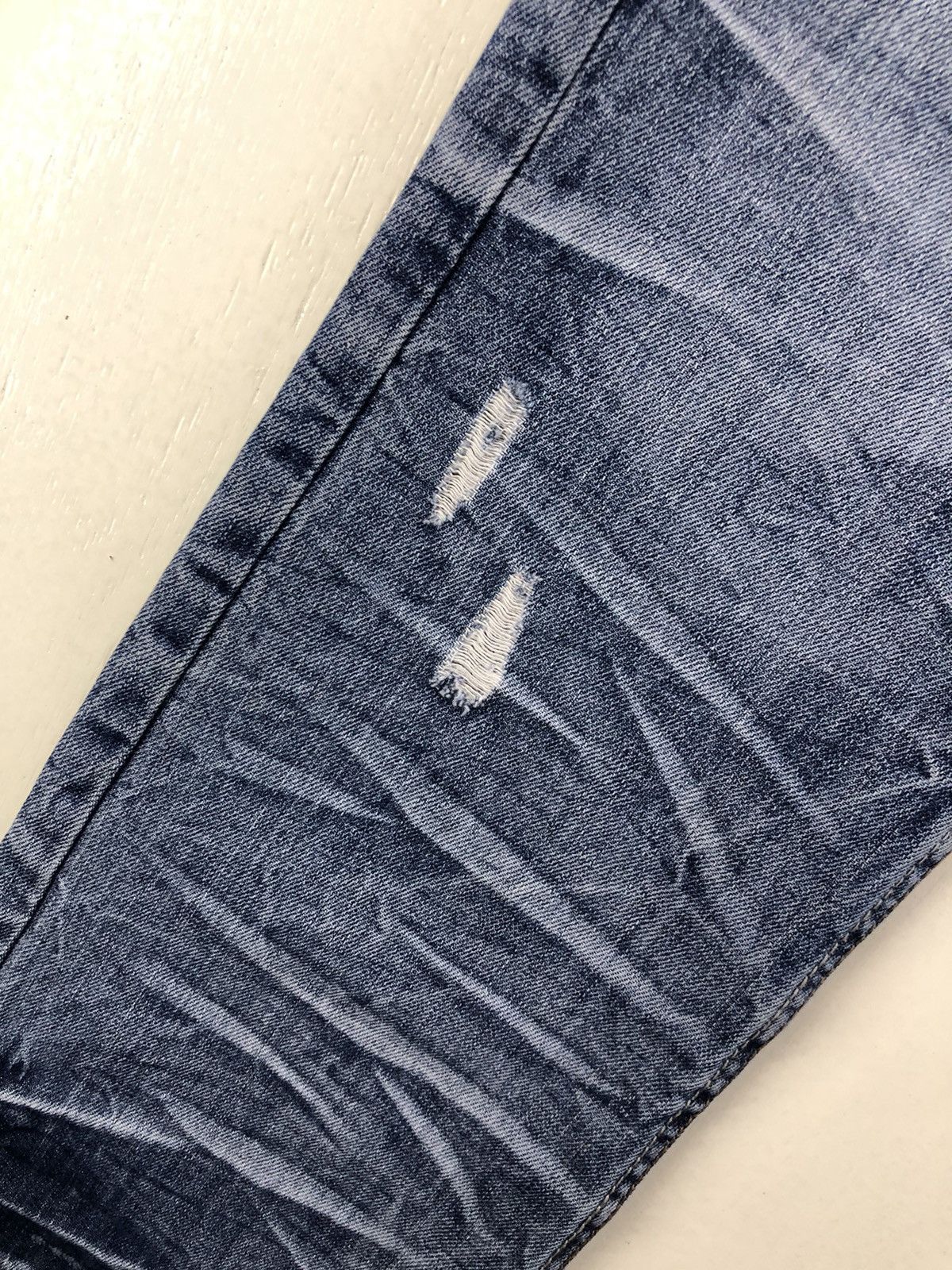 Japanese Brand Southern Menswear Distressed Faded Blue Jeans Size US 31 - 9 Thumbnail