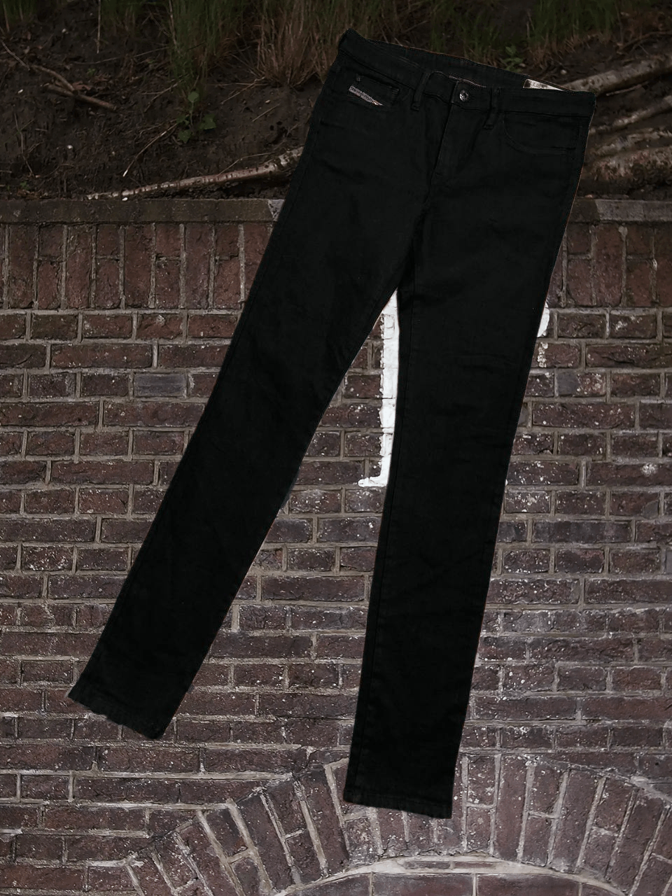 Diesel Denim Diesel jeans luxury avant garde vintage streetwear Size US 30 / EU 46 - 1 Thumbnail