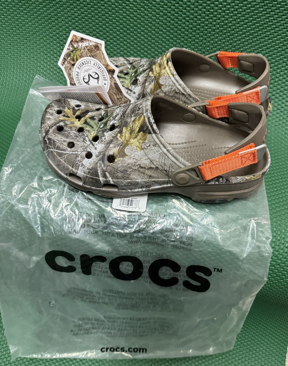Crocs Crocs Realtree camo, size 8 mens, size 10 womens Size US 8 / EU 41 - 1 Thumbnail