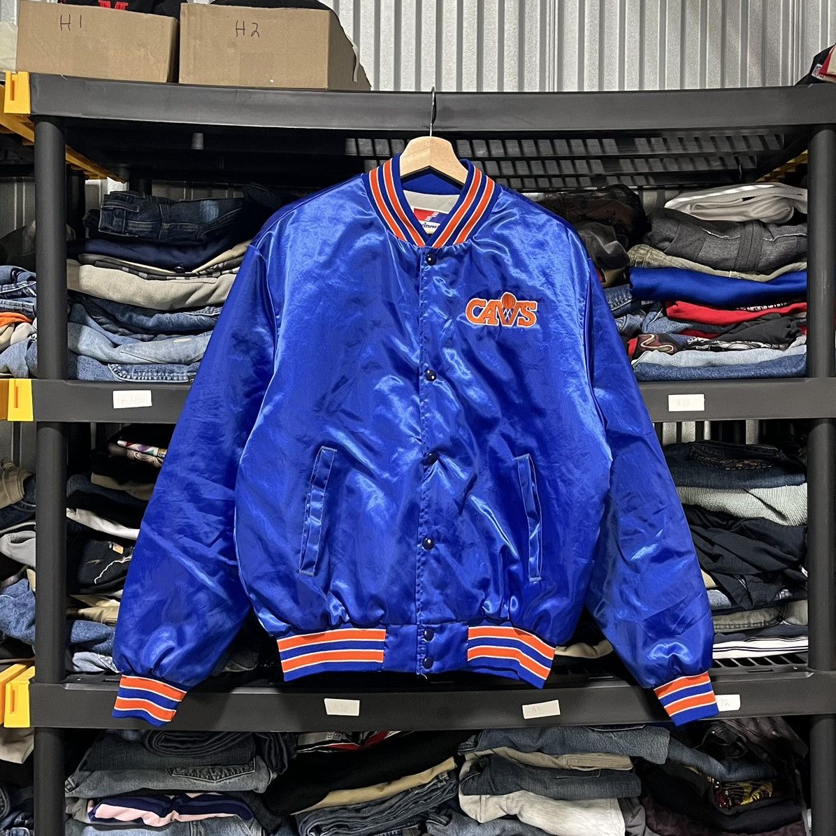 Swingster VTG Cleveland Cavaliers Swingster 80s Satin Bomber Jacket Size US L / EU 52-54 / 3 - 1 Thumbnail