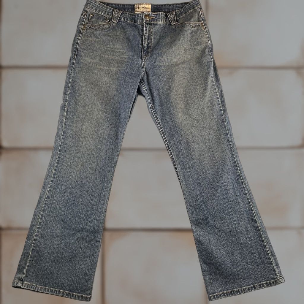 Levi's VINTAGE Levi’s Bootcut Jeans Womens 16 Blue Y2K 2006 USA 90s Logo Pockets High Rise Regular Inseam See Images Size 38" / US 16 / IT 52 - 1 Thumbnail