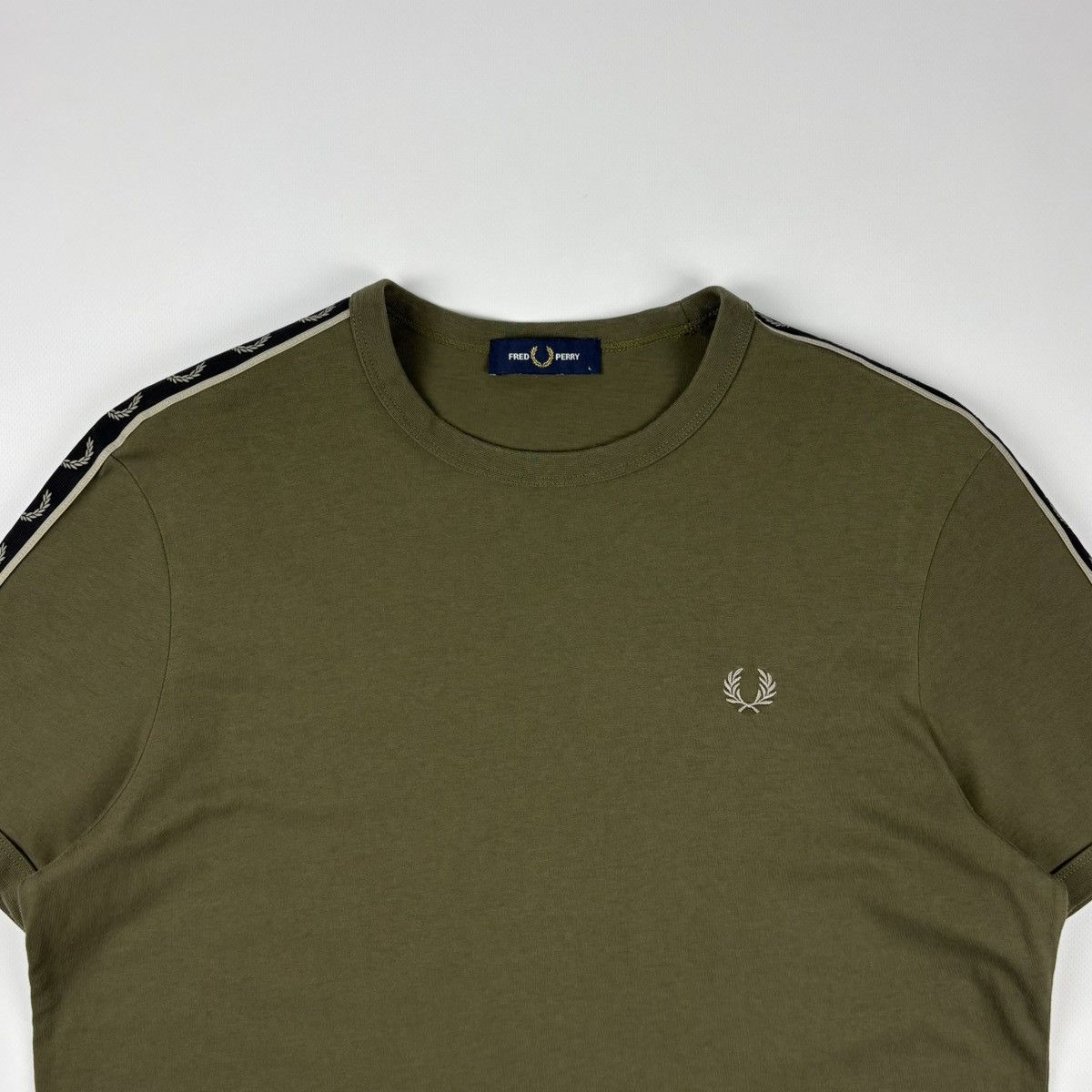 Fred Perry Fred Perry Sportswear Lampas T-Shirt Tee Size US L / EU 52-54 / 3 - 3 Thumbnail