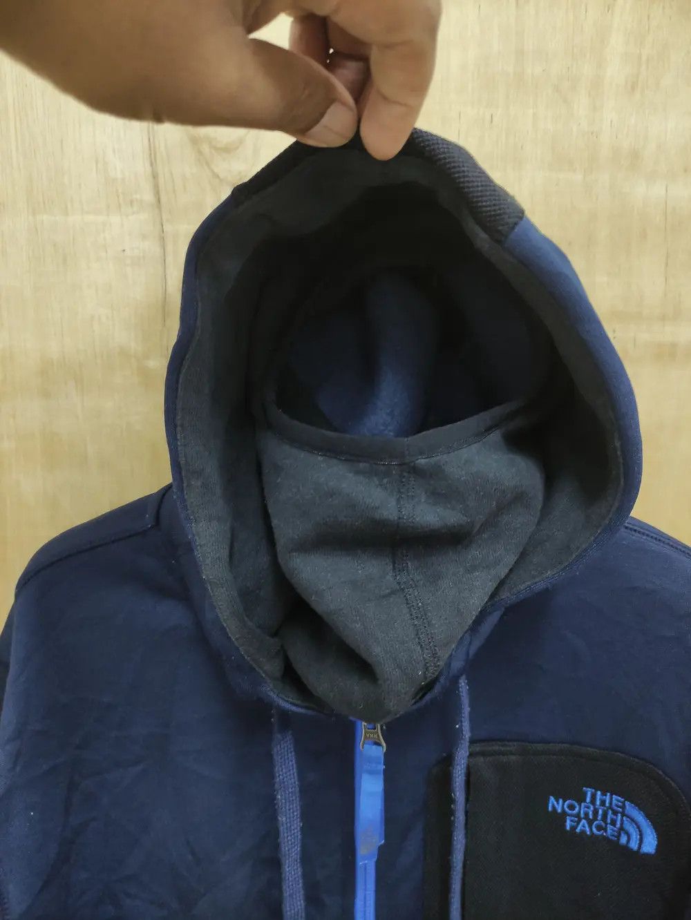 The North Face THE NORTH FACE ZIPPER HOODIE WITH BALAKLAVA /DOUBLE ELBOW Size US S / EU 44-46 / 1 - 8 Thumbnail