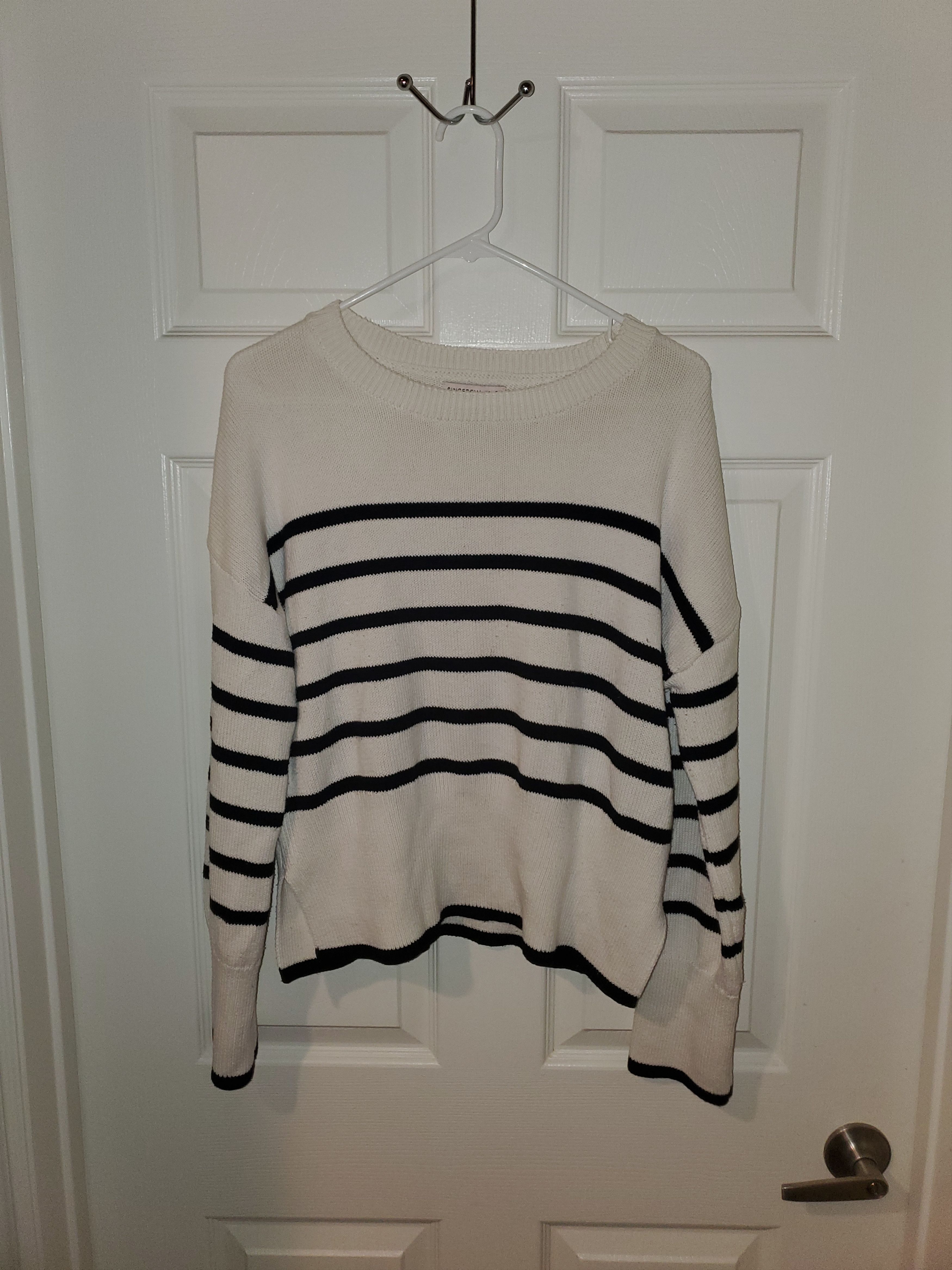 Other Sincerely Jules Black + White Striped Sweater (size L) Size L / US 10 / IT 46 - 1 Thumbnail