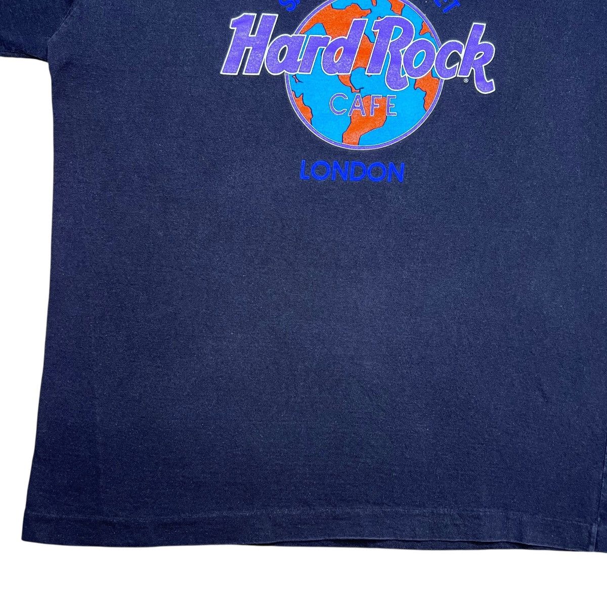 Hard Rock Cafe Vintage 1990s Hard Rock Cafe Save The Planet London Tee Size US L / EU 52-54 / 3 - 8 Thumbnail