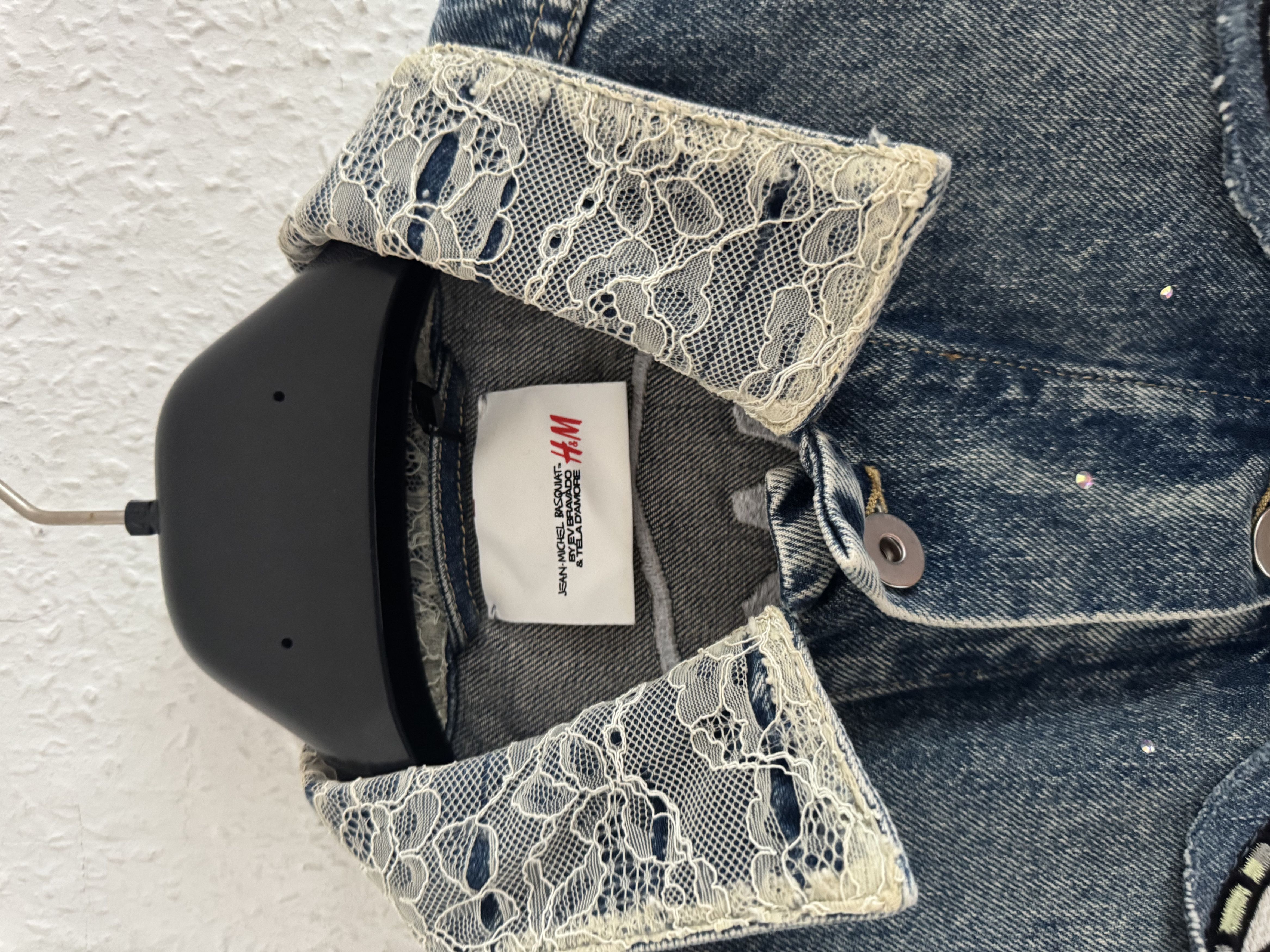 H&M × Jean-Michel Basquiat × Who Decides War Distressed Rhinestone Denim Jacket Size US XS / EU 42 / 0 - 10 Thumbnail