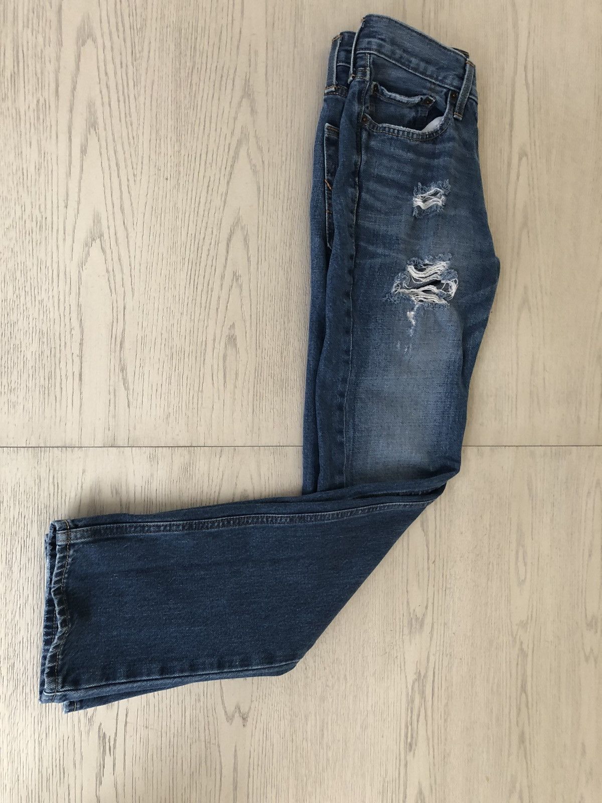 Hollister blue distressed hollister slim straight jeans 28 x 30 men’s Size US 28 / EU 44 - 1 Thumbnail