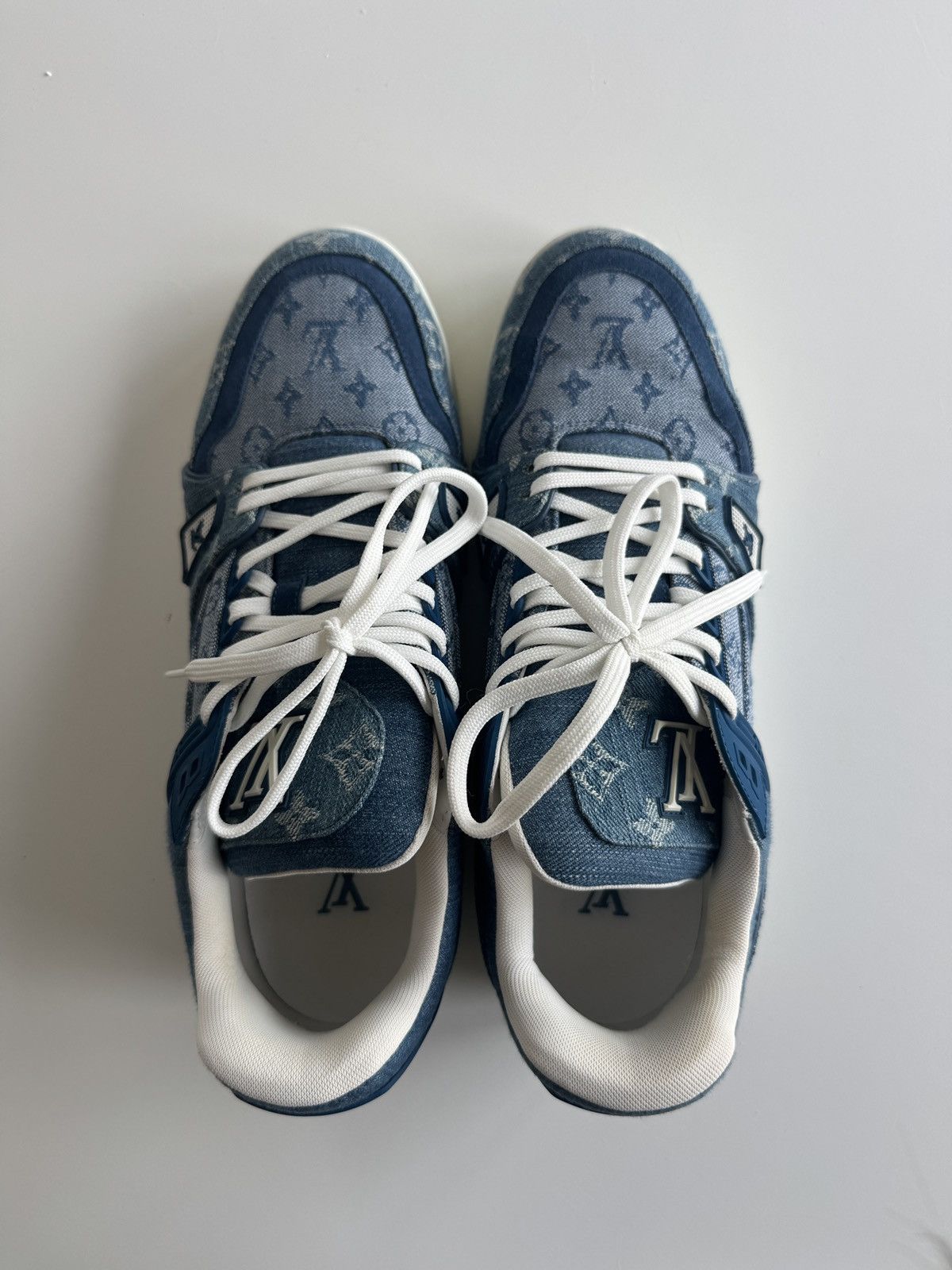 Louis Vuitton Louis Vuitton LV Trainer Monogram Denim Size US 9.5 / EU 42-43 - 1 Thumbnail