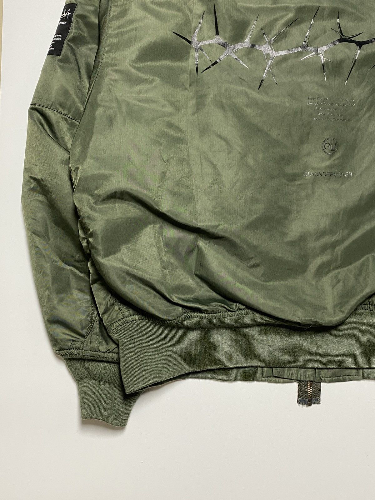 GU × Undercover 💥Send offer💥 Undercover x GU MA-1 Bomber Jacket Size US L / EU 52-54 / 3 - 4 Thumbnail