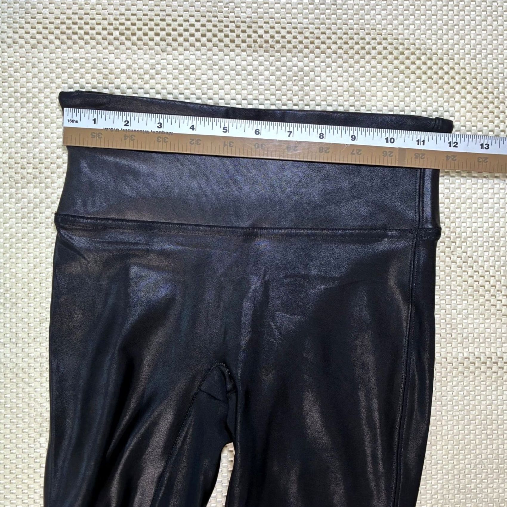 Spanx EUC SPANX Faux Leather Shine Leggings High Waist Black Womens Small Size 28" / US 6 / IT 42 - 6 Thumbnail
