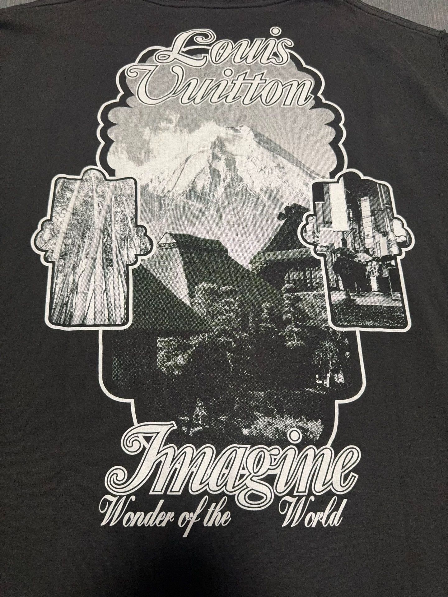 Louis Vuitton Louis Vuitton Imagine Holy Mountain Graphic T-Shirt Size US XXL / EU 58 / 5 - 6 Thumbnail