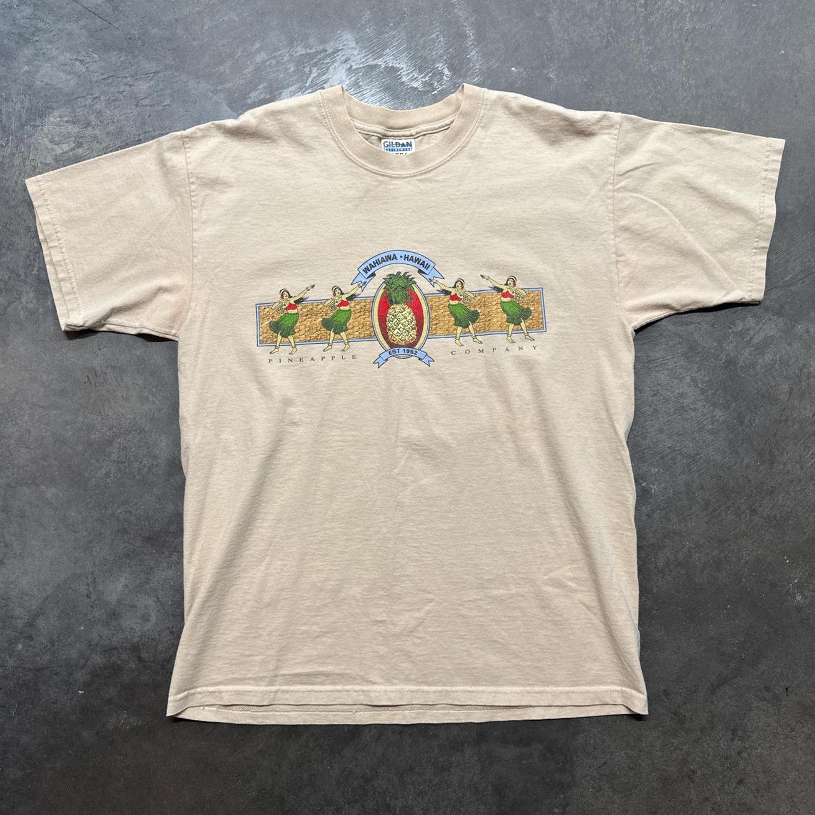Vintage Vintage 90s Hawaii Pineapple Company Graphic T-Shirt Size US L / EU 52-54 / 3 - 1 Thumbnail