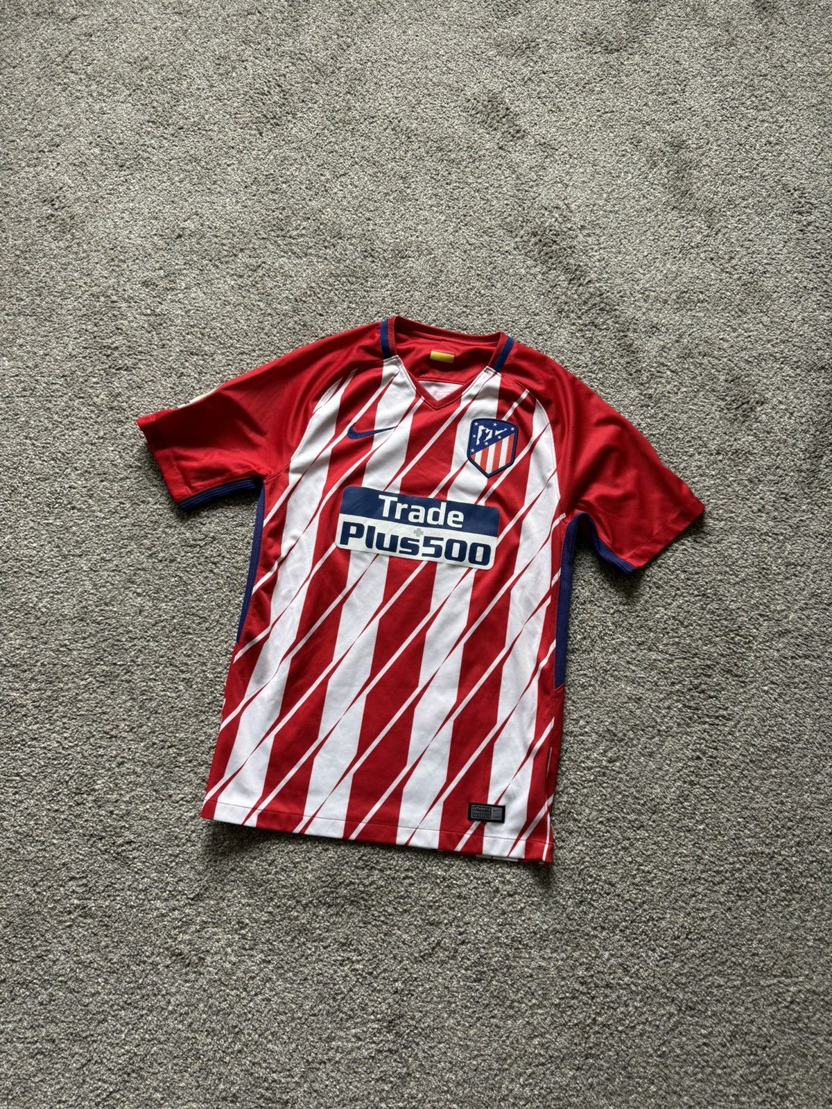 Nike Nike Atletico Madrid Home Jersey 2017/18 La Liga Soccer Size US S / EU 44-46 / 1 - 1 Thumbnail