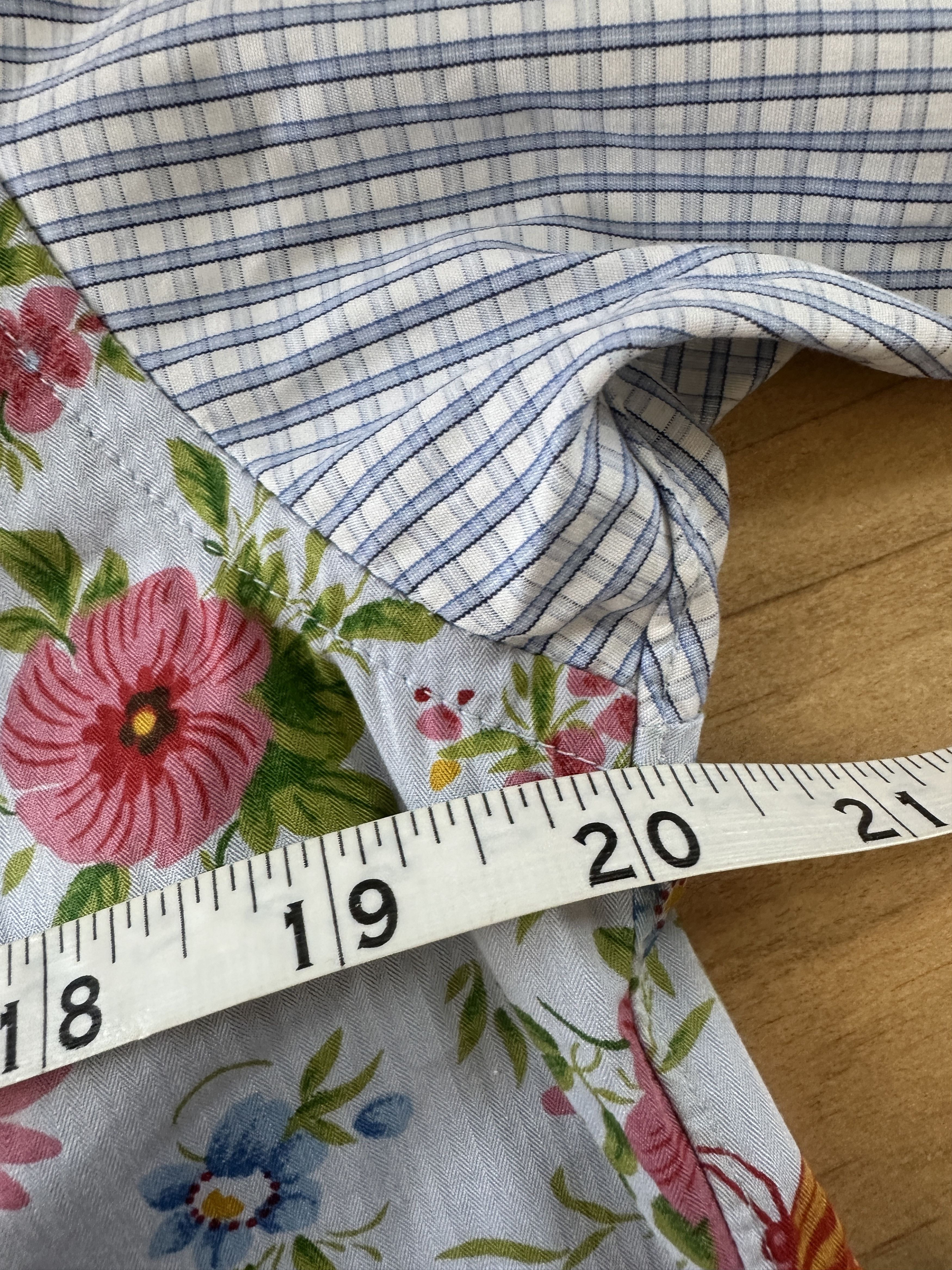 Comme des Garcons Comme des Garcons SHIRT Multi Media Short Sleeve Button Up Size US XS / EU 42 / 0 - 5 Thumbnail