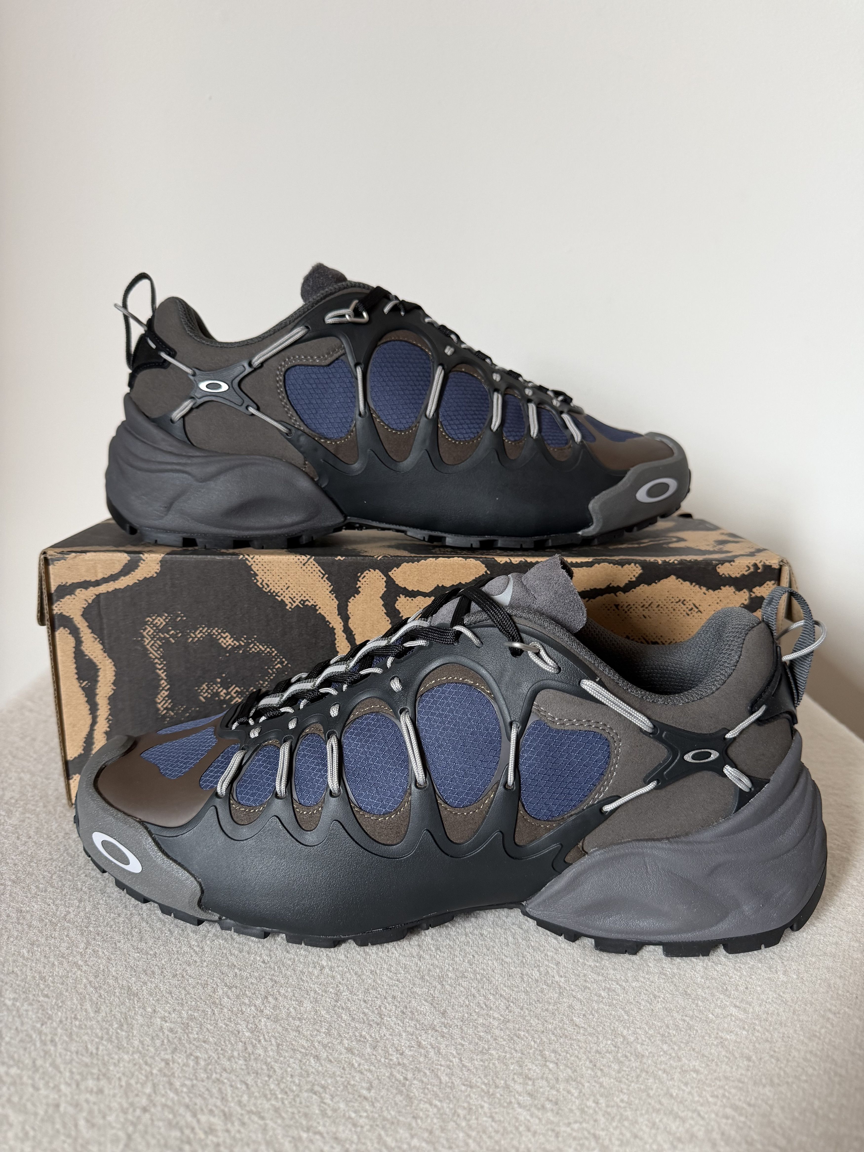 Oakley Oakley Factory Team Ibex Sneakers in Eclipse Size US 11 / EU 44 - 2 Thumbnail