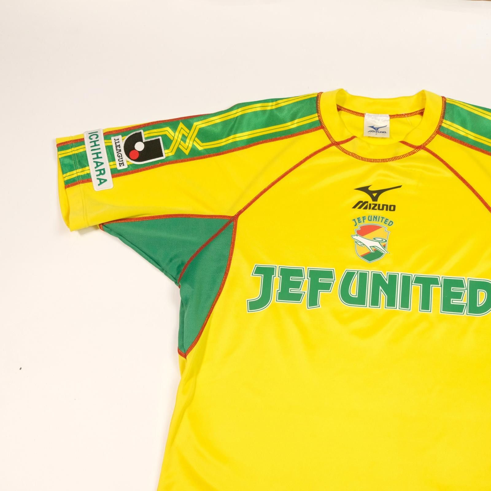 Mizuno 2002/03 JEF United Ichihara Home Shirt J-League (M) Size US M / EU 48-50 / 2 - 3 Thumbnail