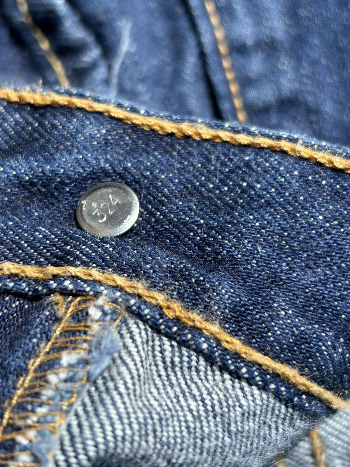 Levi's *Blank Tab* Vintage Levi’s Blue 501’s Size US 34 / EU 50 - 8 Thumbnail