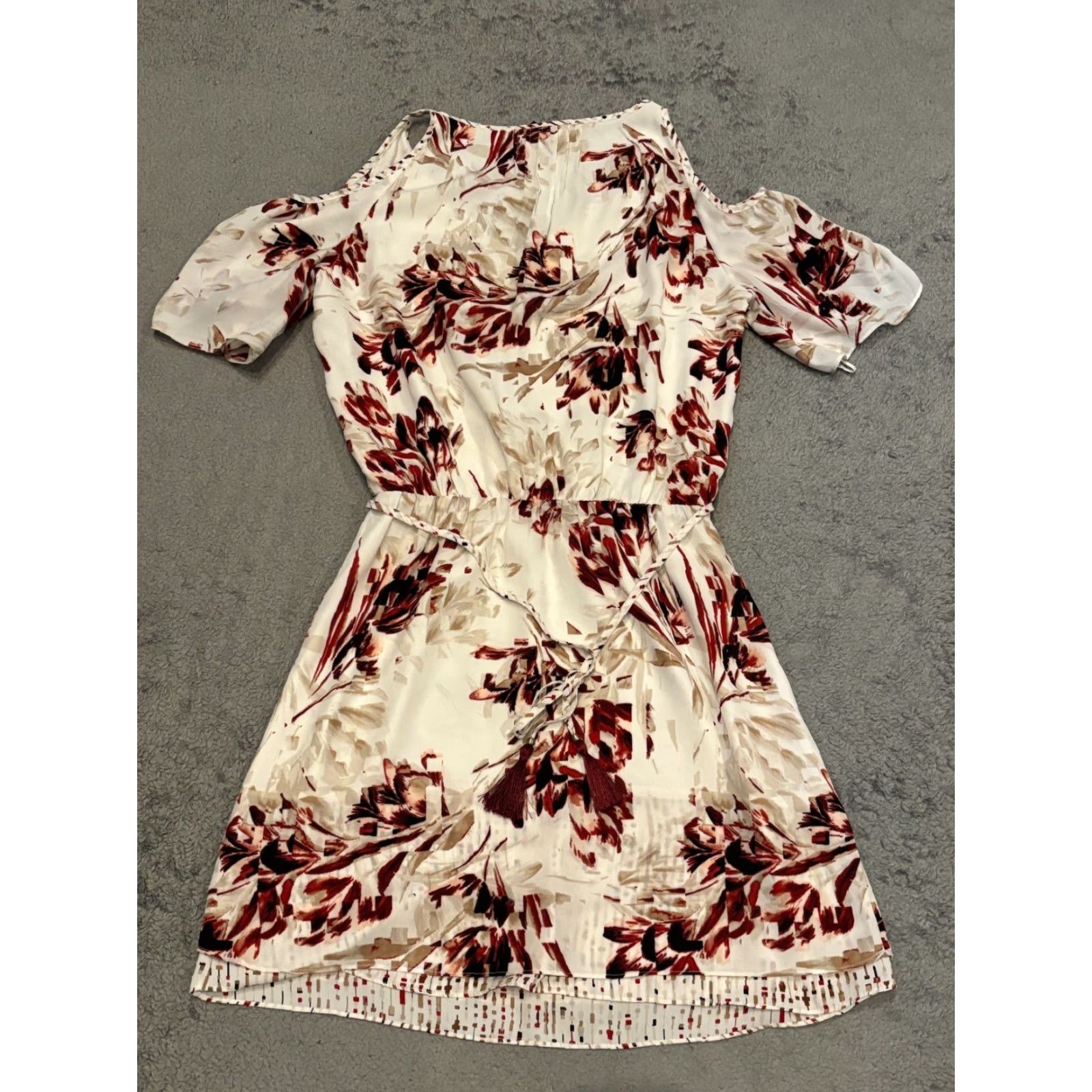 White House Black Market VINTAGE White House Black Market Dress Womens 0 Cream Floral Short Sleeve Cold Shoulder Size 25" / US 0 / IT 36 - 5 Thumbnail