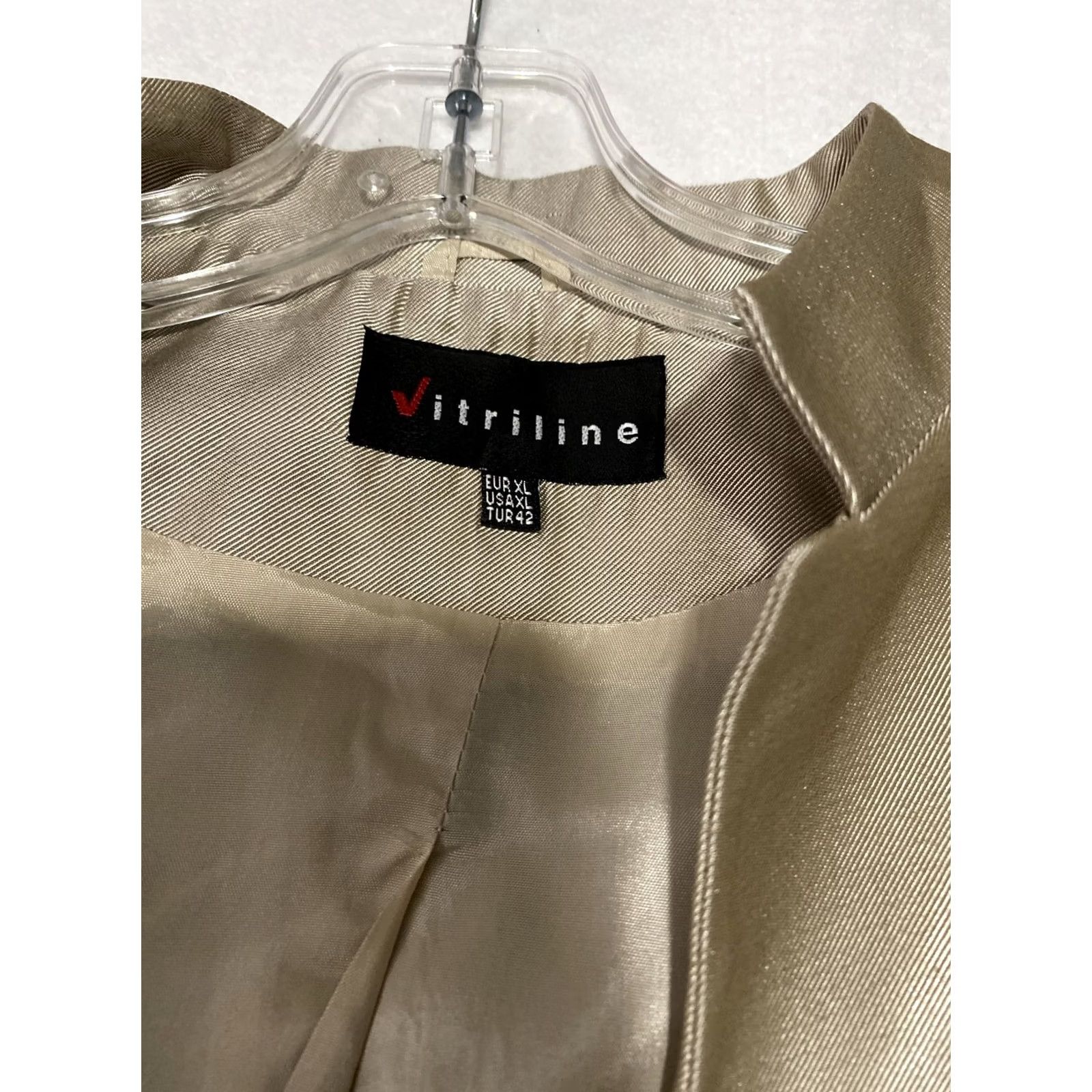 Vintage Vitriline Blazer Suit Jacket Women’s XL Workwear GOLD shinny / 28-30 Tan Leather Notch Lapel Lined Single-Breasted/Front Flat Front Size XL / US 12-14 / IT 48-50 - 6 Thumbnail