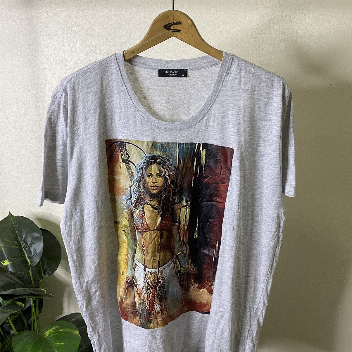 Band Tees Crowmo Collection x Shakira Waka Waka Potrait Tee Size US XL / EU 56 / 4 - 2 Thumbnail