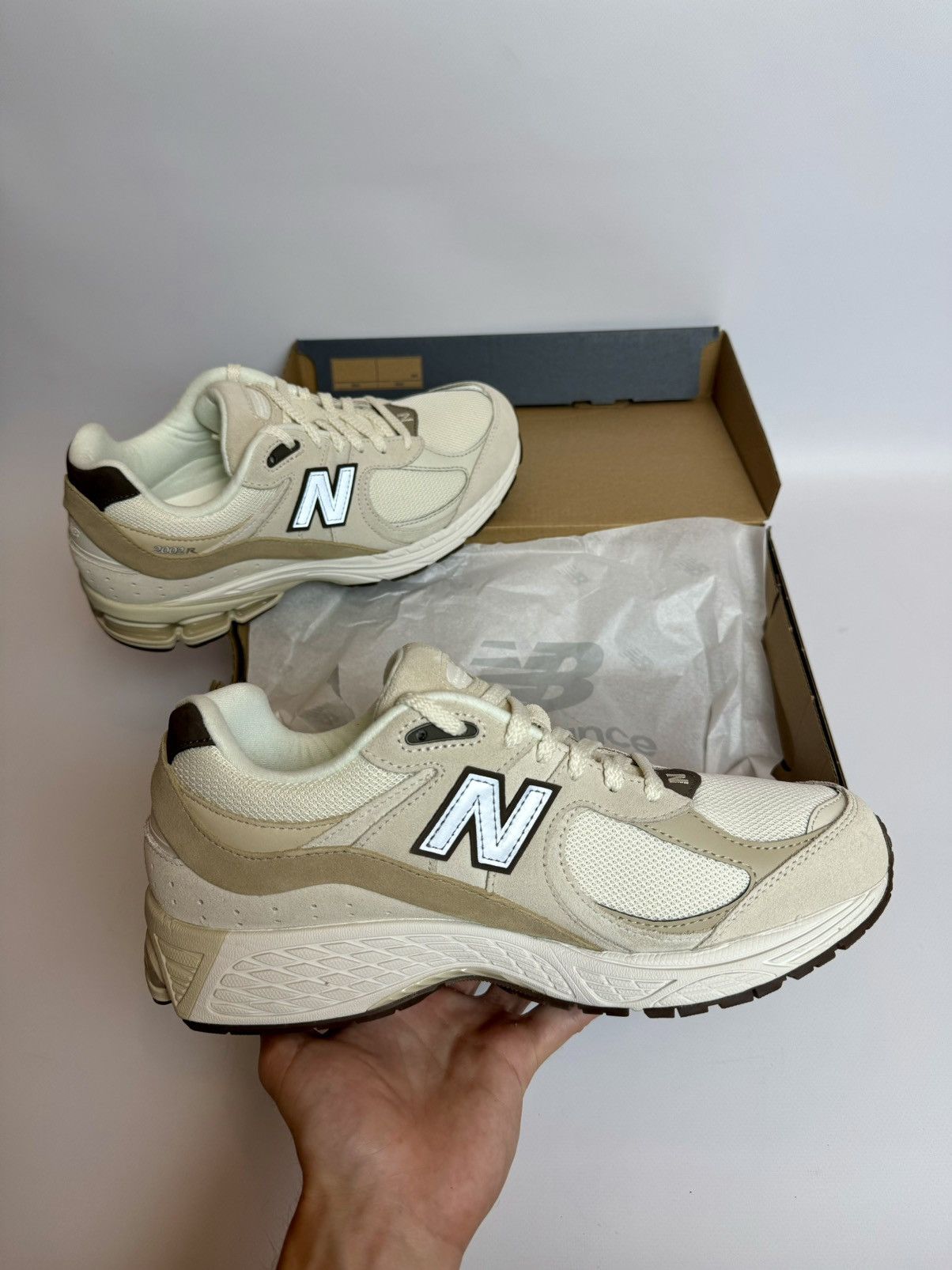 New Balance DS Original New Balance 2002R M2002RAB Size US 9 / EU 42 - 2 Thumbnail