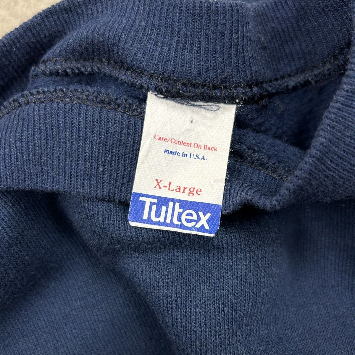Vintage 1980s Tultex Crewneck Sweatshirt Size US XL / EU 56 / 4 - 3 Thumbnail