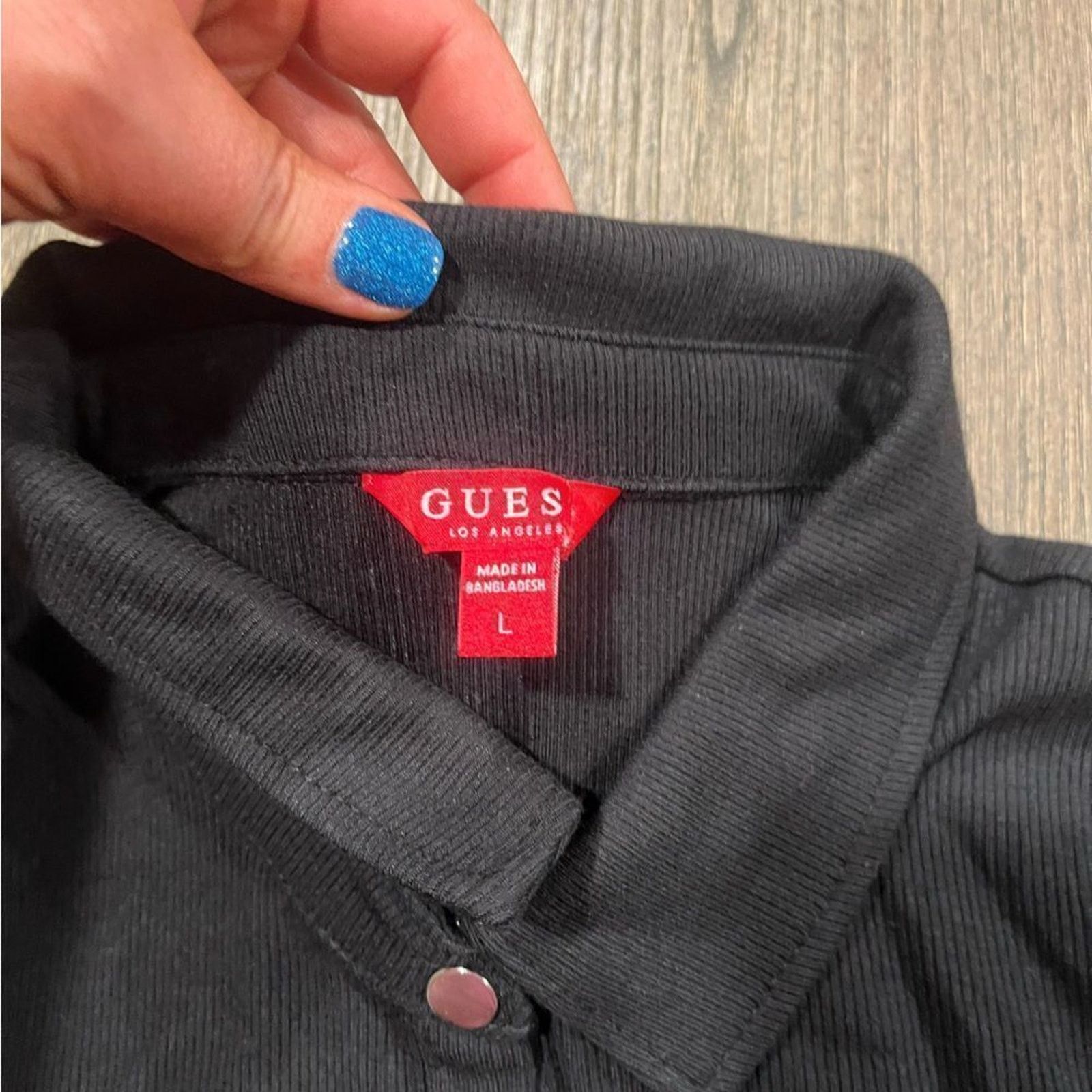Guess NWOT Guess Button Popover Collared Blouse Ribbed Knit Size L Size L / US 10 / IT 46 - 3 Thumbnail