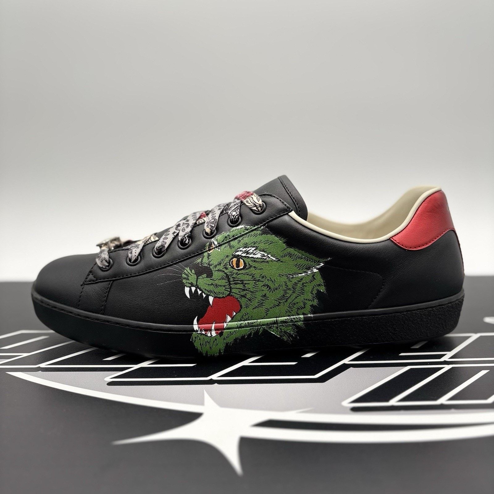 Gucci Gucci Ace ' Green Panther ' | SUPER CLEAN! Size US 11.5 / EU 44-45 - 12 Thumbnail