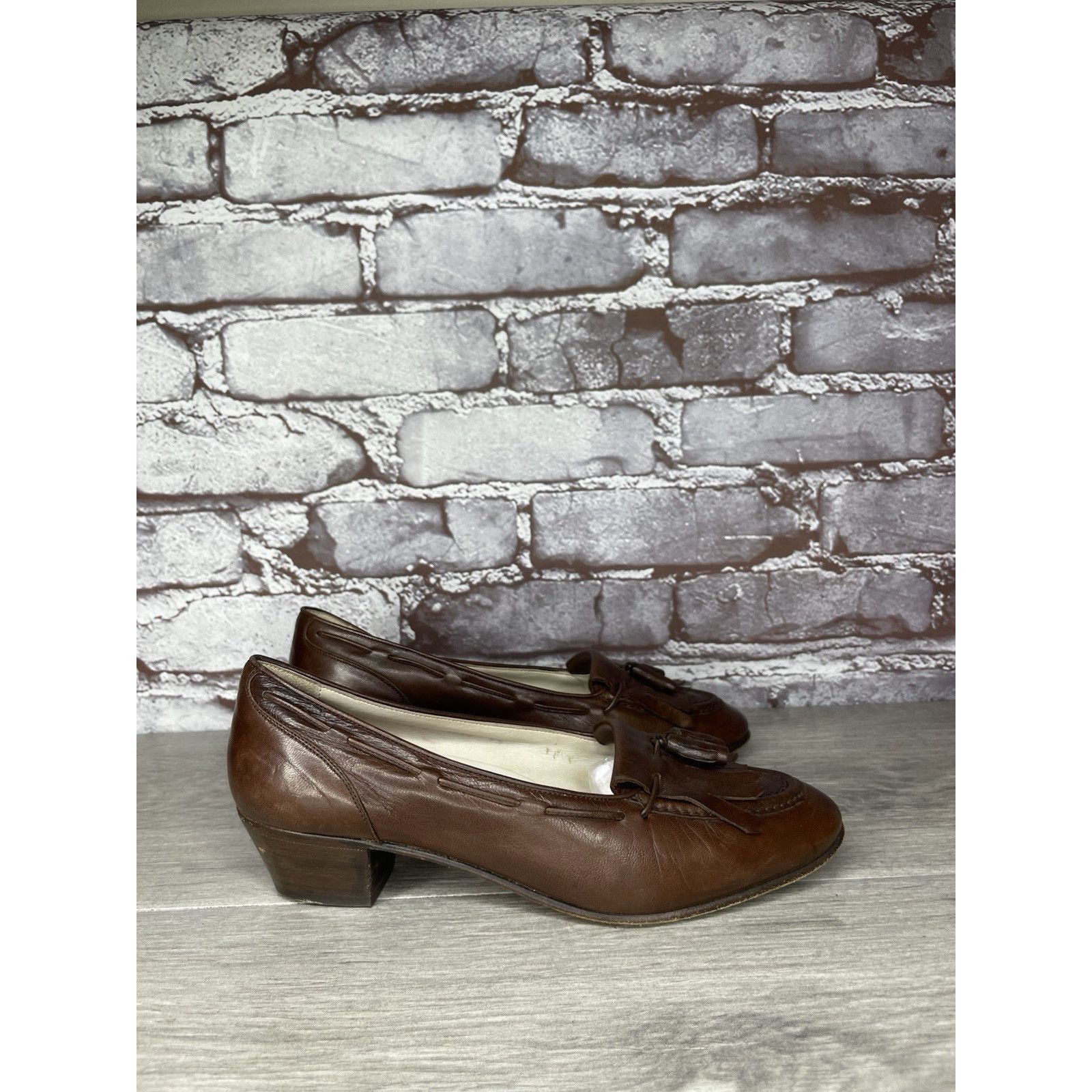 Bally Bally Brown Leather Kiltie Tassel Loafers Kitten Heel Shoes Size US 6.5 / IT 36.5 - 17 Thumbnail