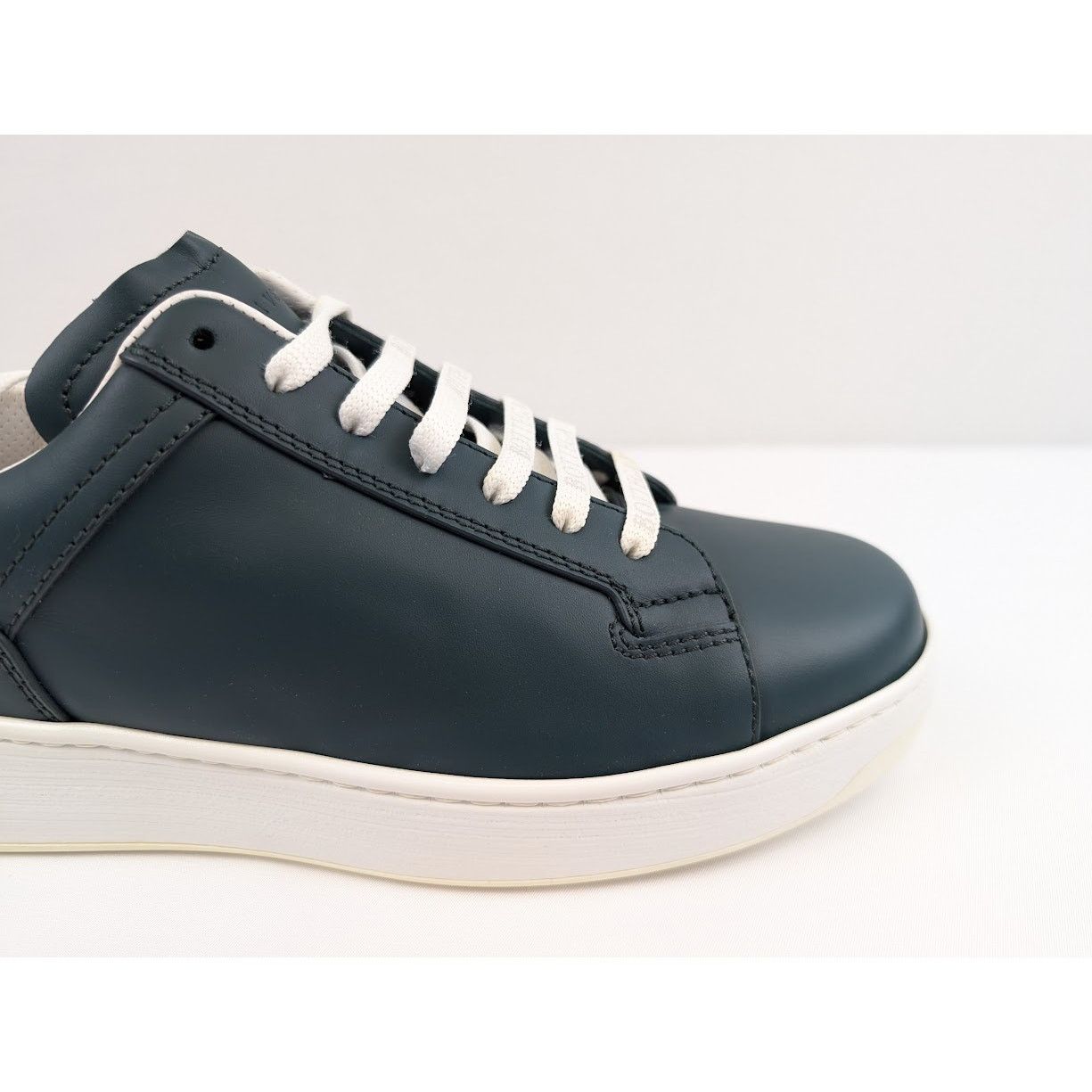 Bottega Veneta o1rshd1 Bolt Calf Low-Top Sneakers in Ottanio Size US 6 / EU 39 - 5 Thumbnail
