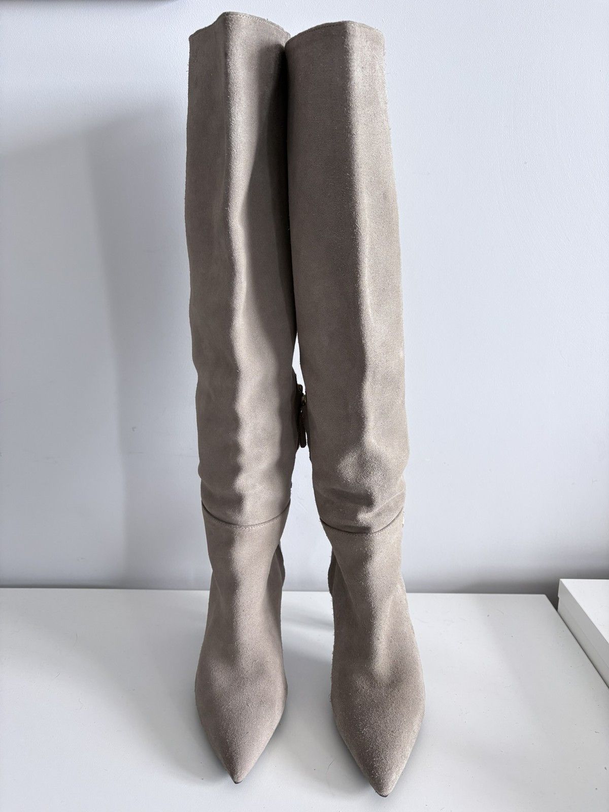 Patrizia Pepe Patrizia Pepe musketeer beige suede heeled boots size 37 Size US 7 / IT 37 - 3 Thumbnail