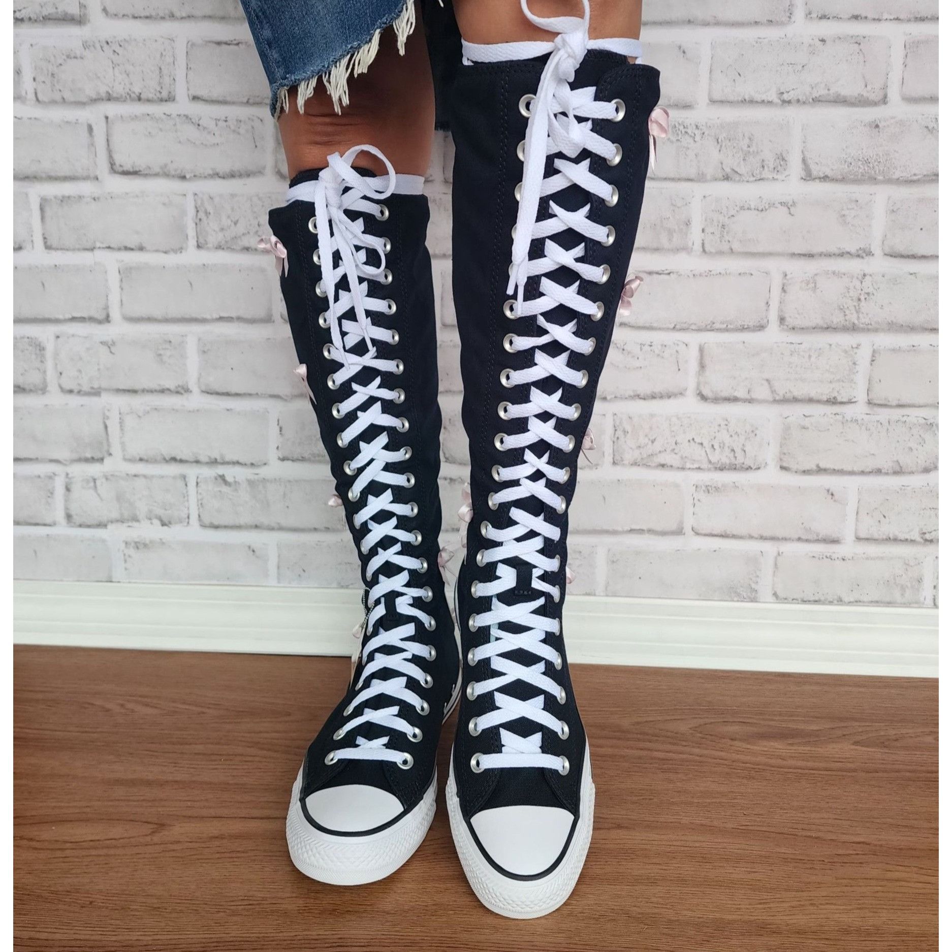 ⭐Converse Chuck Taylor XXHi Bows & Studs Sz 11 Mens Boots Sn