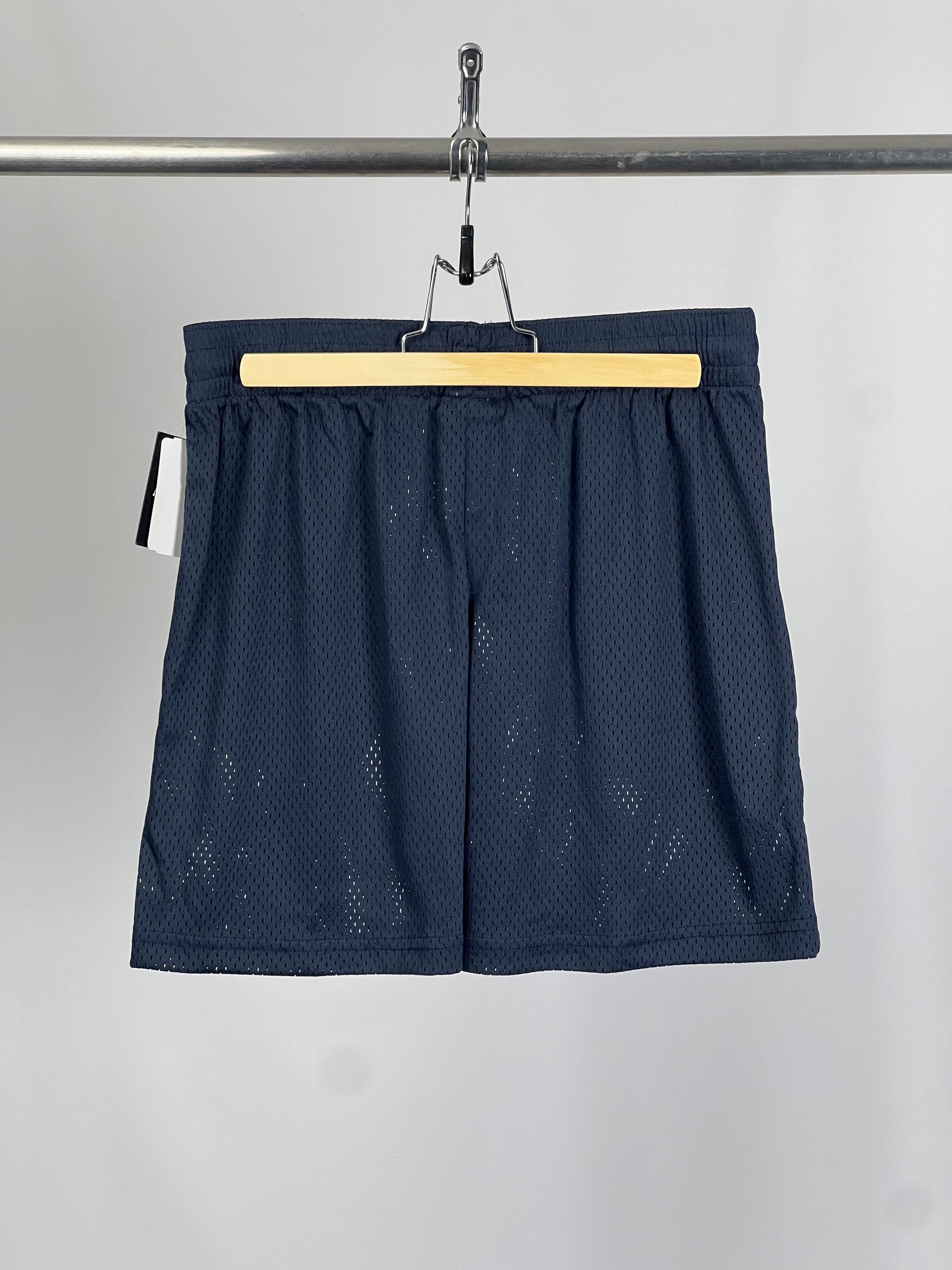 Eric Emanuel × New Era Brand New EE Basic Short New York Yankees Size L Size US 34 / EU 50 - 8 Thumbnail