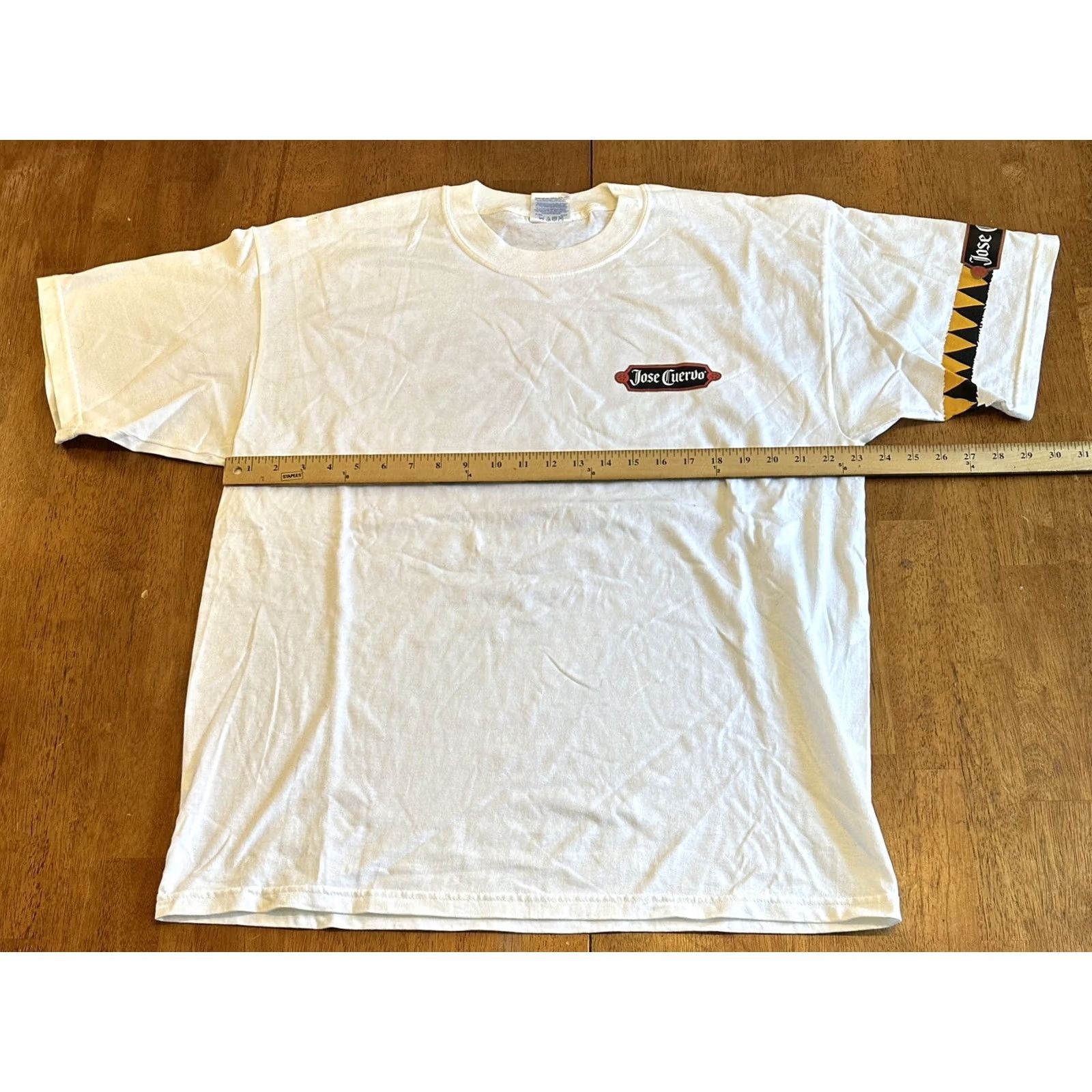 Gildan VINTAGE Jose Cuervo Naughty And Nice T Shirt XL 90s Y2K Mens White Size US XL / EU 56 / 4 - 7 Thumbnail