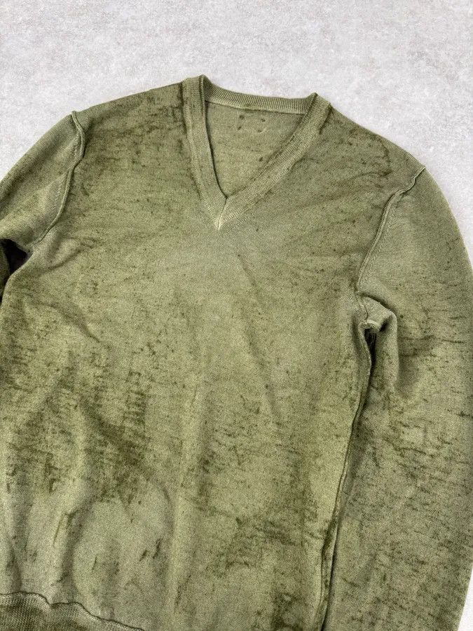 Dolce & Gabbana 2000s Dolce & Gabbana Aged V-Neck Green Sweater Size US M / EU 48-50 / 2 - 4 Thumbnail
