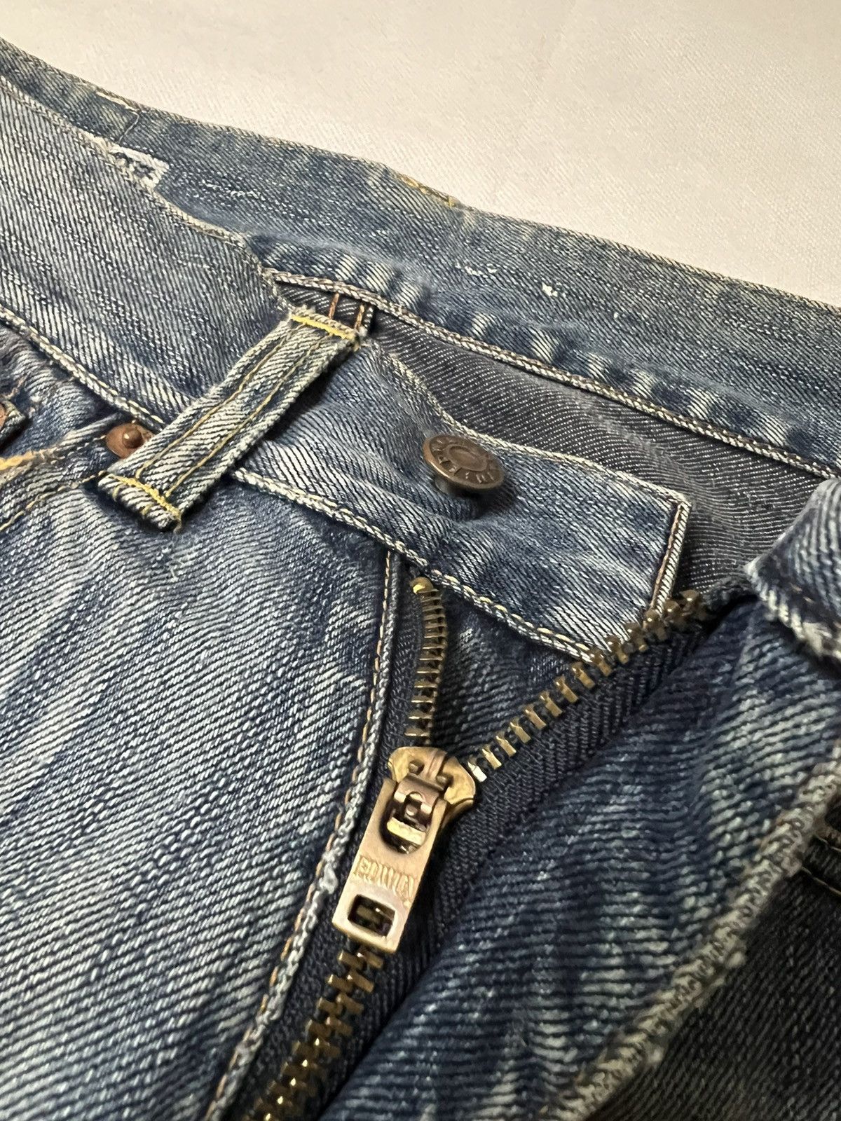 Edwin Vintage Edwin 503 Regular Distressed Denim Size US 29 - 10 Thumbnail