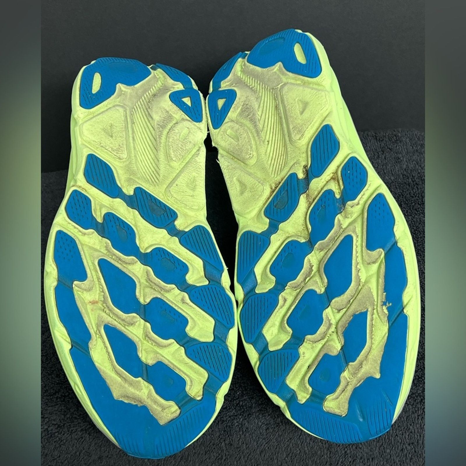 Hoka Hoka One One Clifton 9 Stardust Electric Grey Mens 12.5 D Size US 12.5 / EU 45-46 - 9 Thumbnail