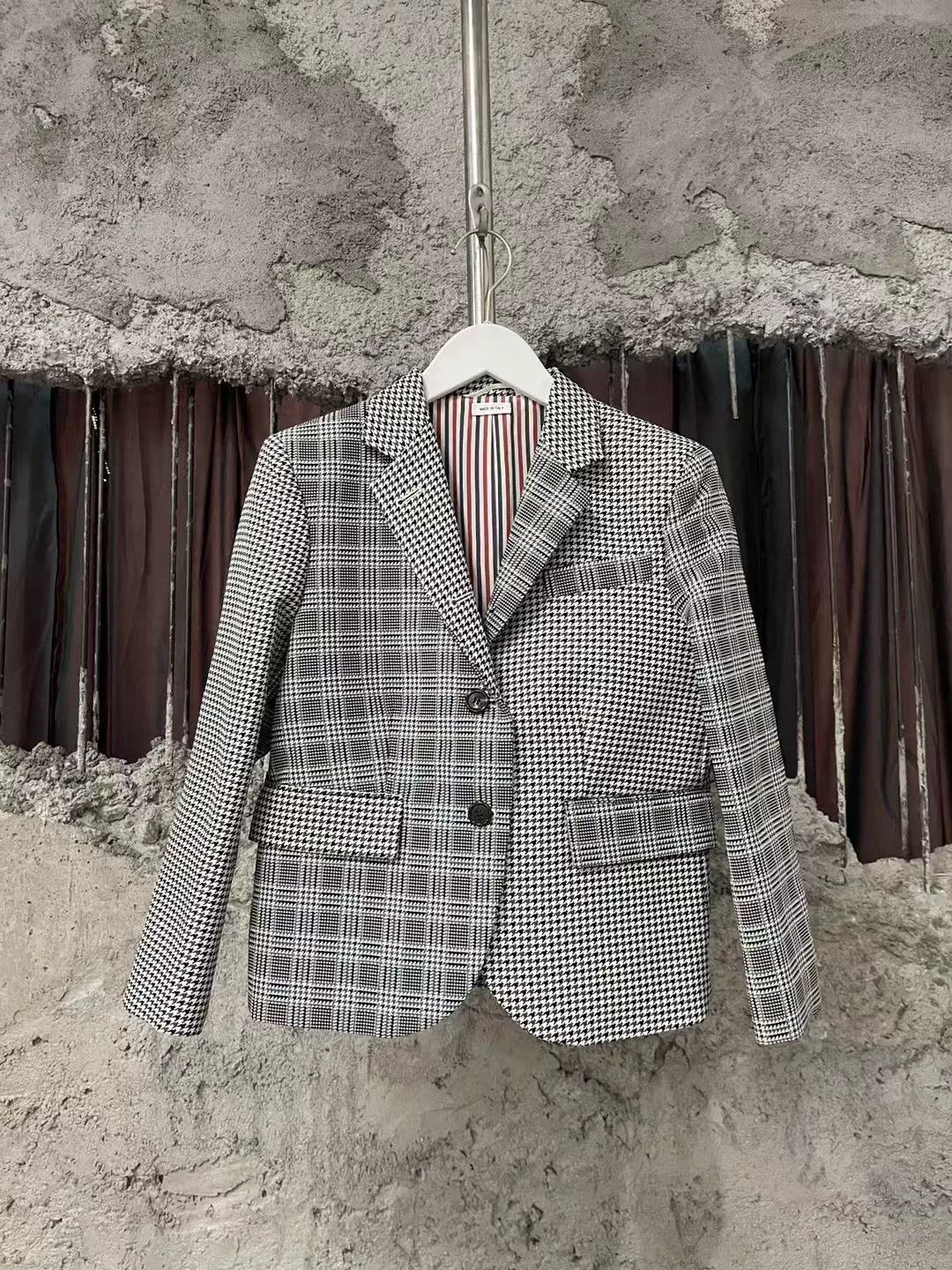 Thom Browne Thom Browne Paneled Plaid Blazer Size US S / EU 44-46 / 1 - 1 Thumbnail