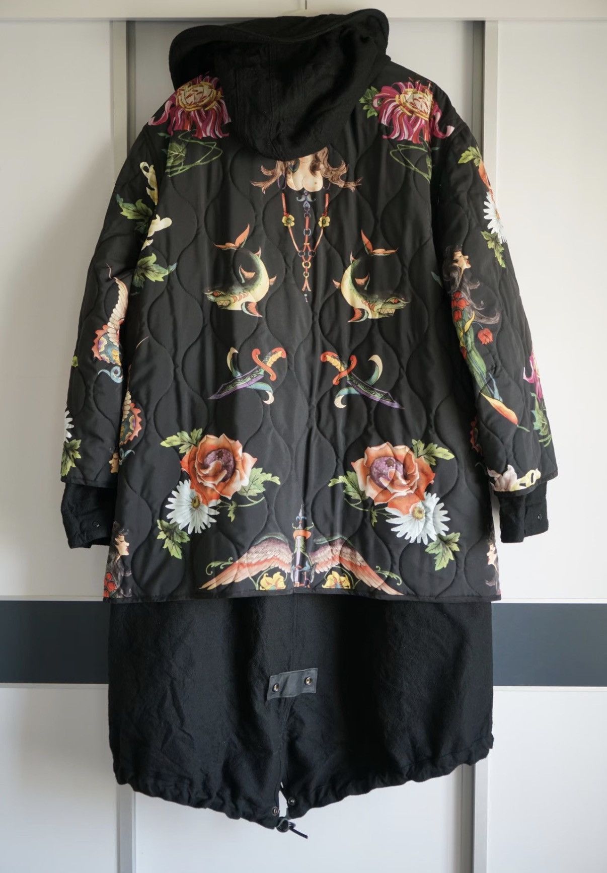 Yohji Yamamoto Black Quilted Hooded Jacket with Floral & Graphic Print Size US L / EU 52-54 / 3 - 1 Thumbnail