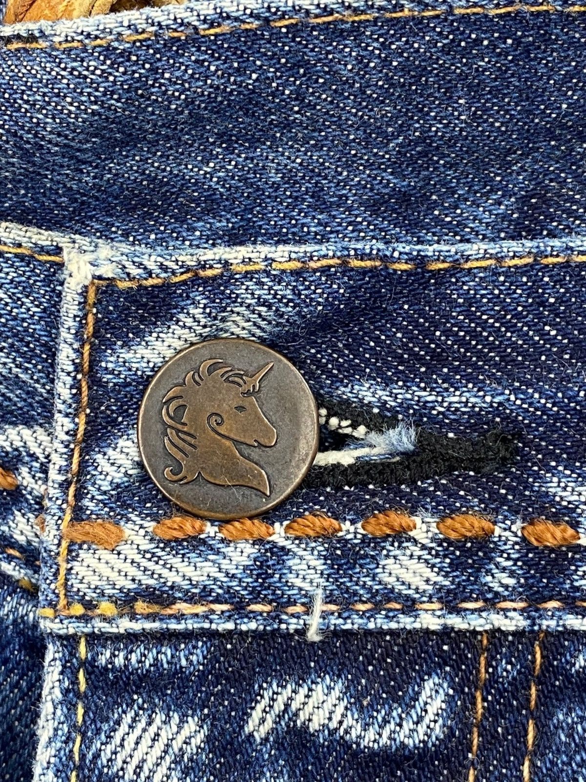 Japanese Brand Japanese Brand Light Wash Whiskered Style Straight Leg Jeans Size US 32 / EU 48 - 10 Thumbnail