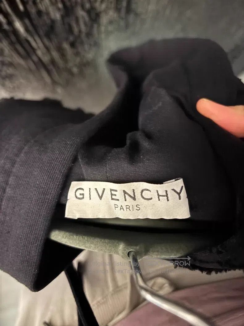 Givenchy Givenchy Sweatshirt with holes Size XS / US 0-2 / IT 36-38 - 5 Thumbnail
