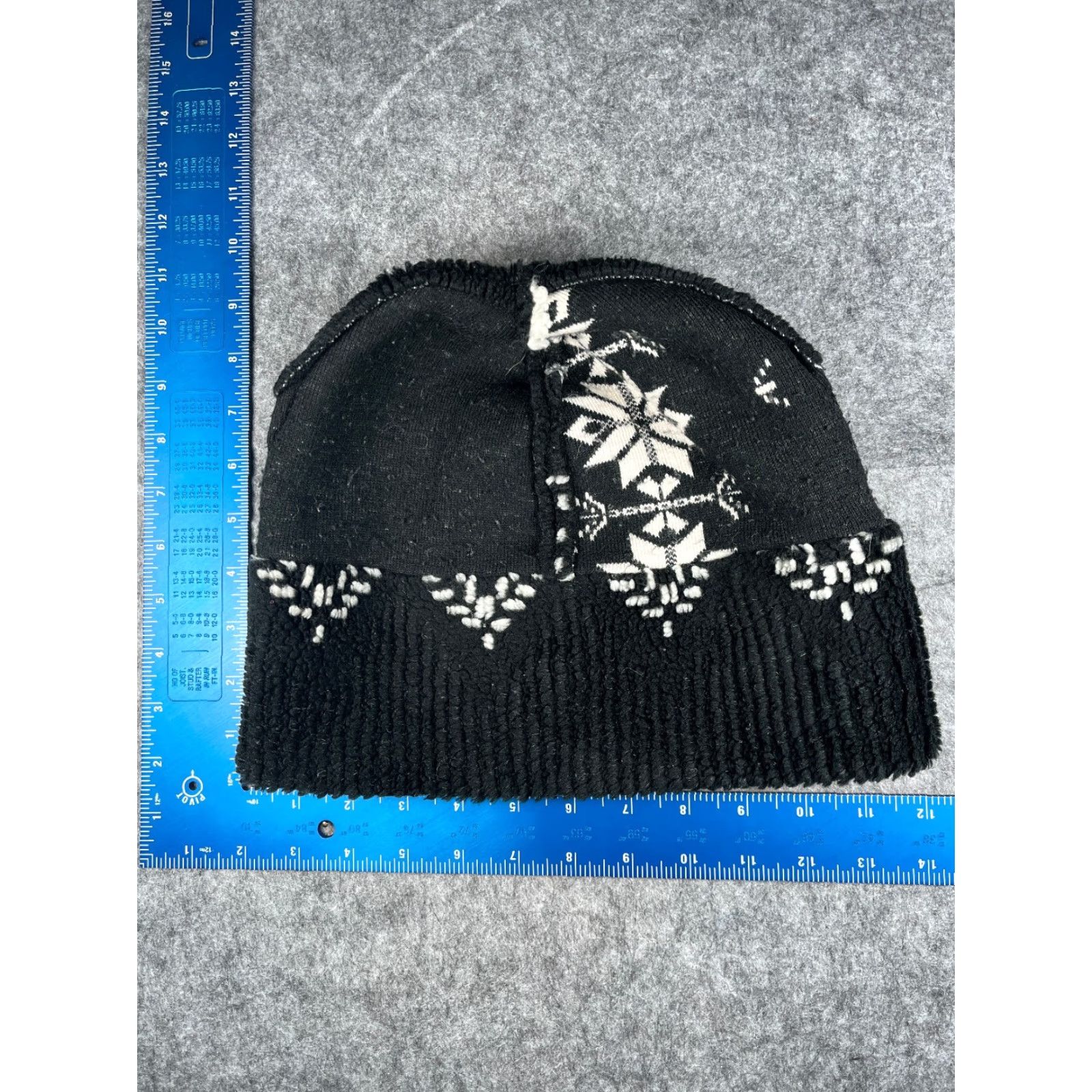 Vintage Double Diamond Sportswear Beanie Unisex Adults One Size Black Fair Isle Knit Acrylic Modacrylic Polyester Knit Hat Holiday Outdoor Ski Men Women Size ONE SIZE - 4 Thumbnail