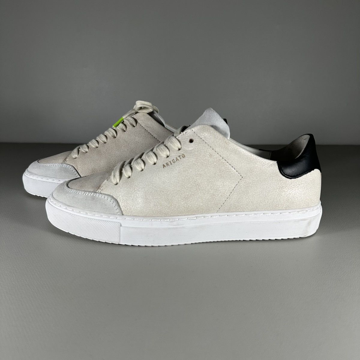 Axel Arigato Axel Arigato Clean 90 Triple Sneakers in Beige / Black Size US 7 / EU 40 - 1 Thumbnail
