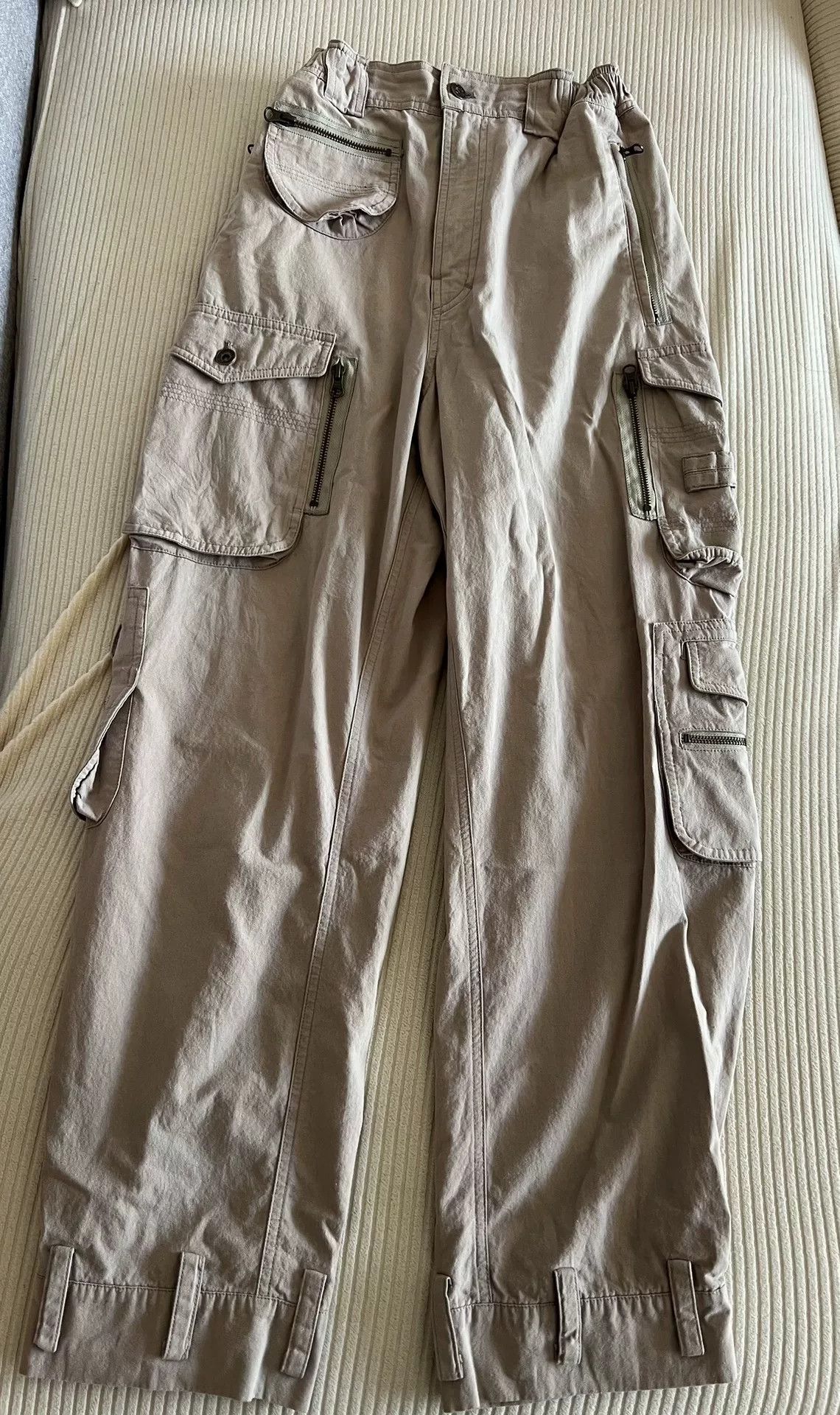Hyein Seo Hyeinseo Multi-Pocket Cargo Casual Pants Size US 26 / EU 42 - 1 Thumbnail