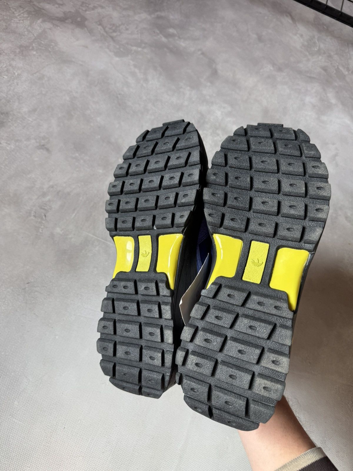 Adidas Rare Adidas Forum Fashion SAMPLE Limited edition Size US 9 / EU 42 - 14 Thumbnail