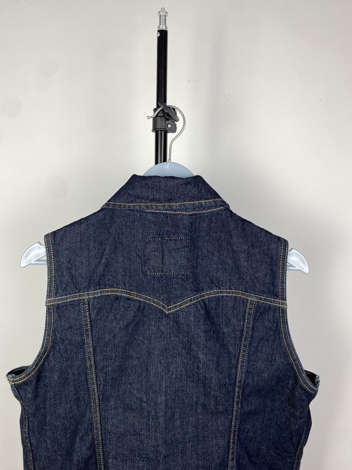 Levi's × Levi's Vintage Clothing × Vintage Vintage Levis denim vest RED tab women’s Size L / US 10 / IT 46 - 6 Thumbnail